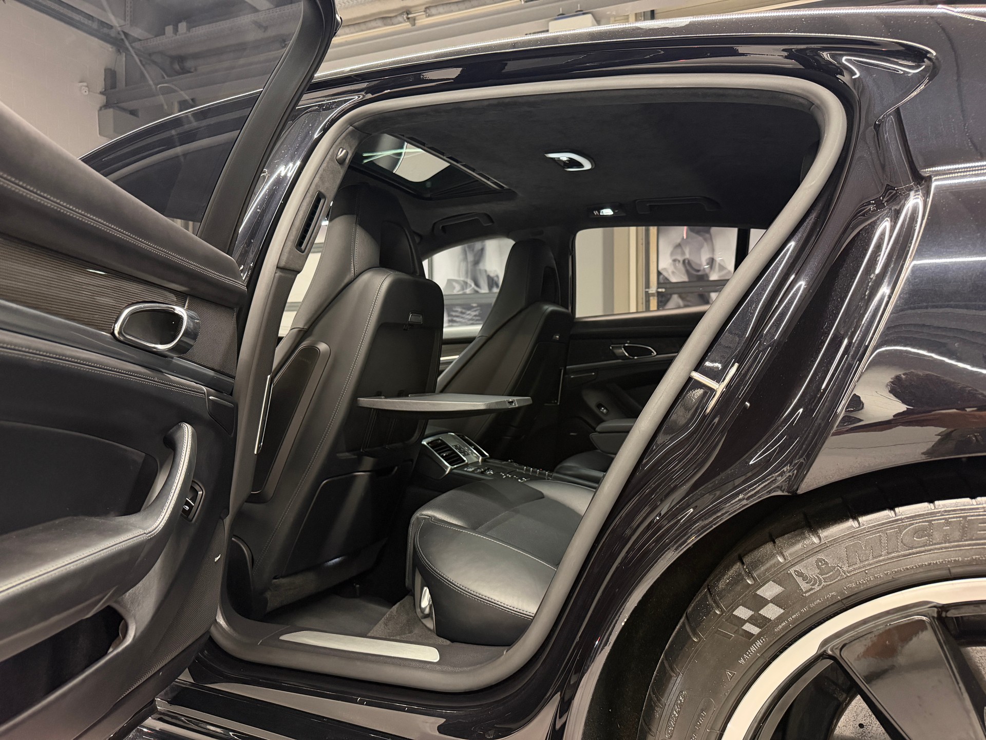 PORSCHE Panamera 4.8 V8 Turbo S PDK *570 PS*Bose Surround Soundsystem*Luftfederung*Carbon-fiber trim*-image-20
