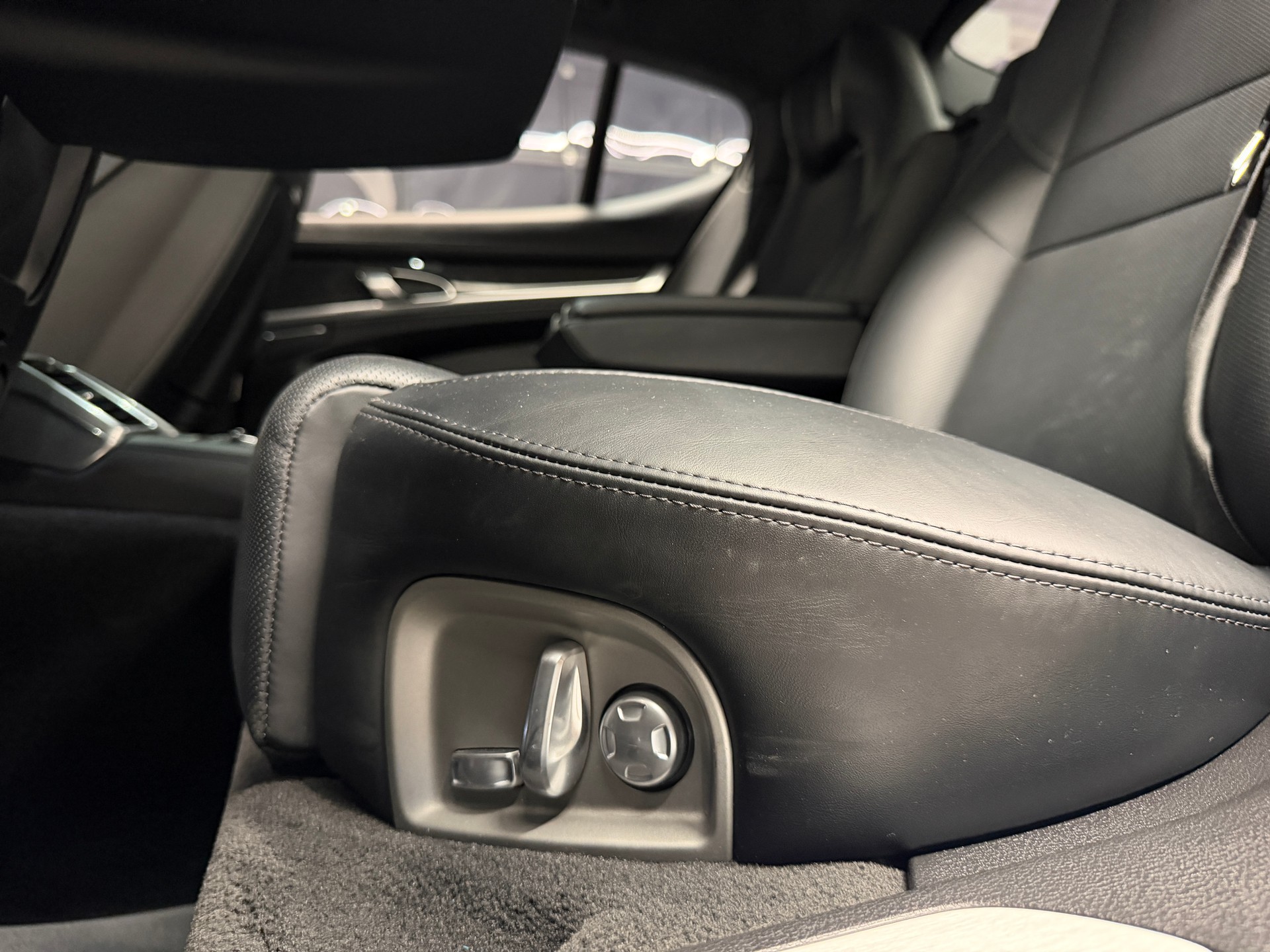 PORSCHE Panamera 4.8 V8 Turbo S PDK *570 PS*Bose Surround Soundsystem*Luftfederung*Carbon-fiber trim*-image-19
