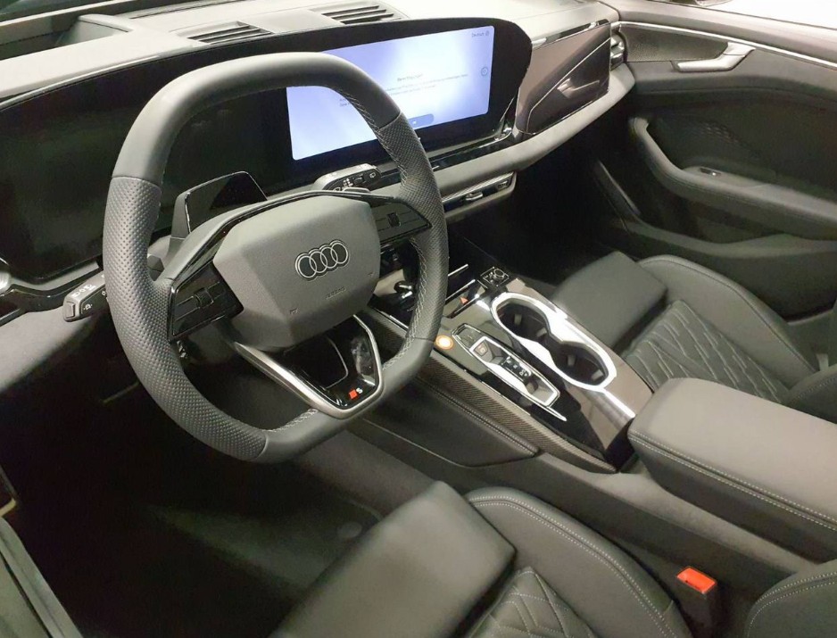 AUDI A6 Avant TDI quattro 220 kW S tronic-image-6