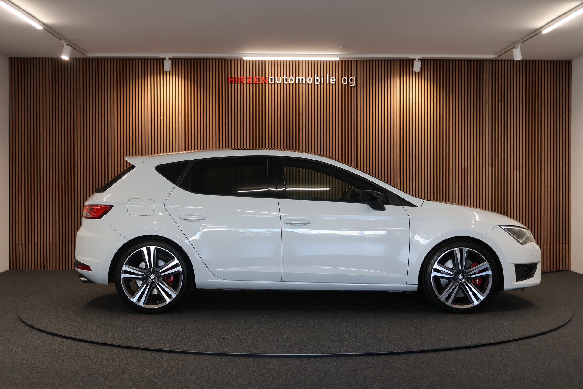 SEAT Leon 2.0 TSI Cupra 280 DSG-image-5