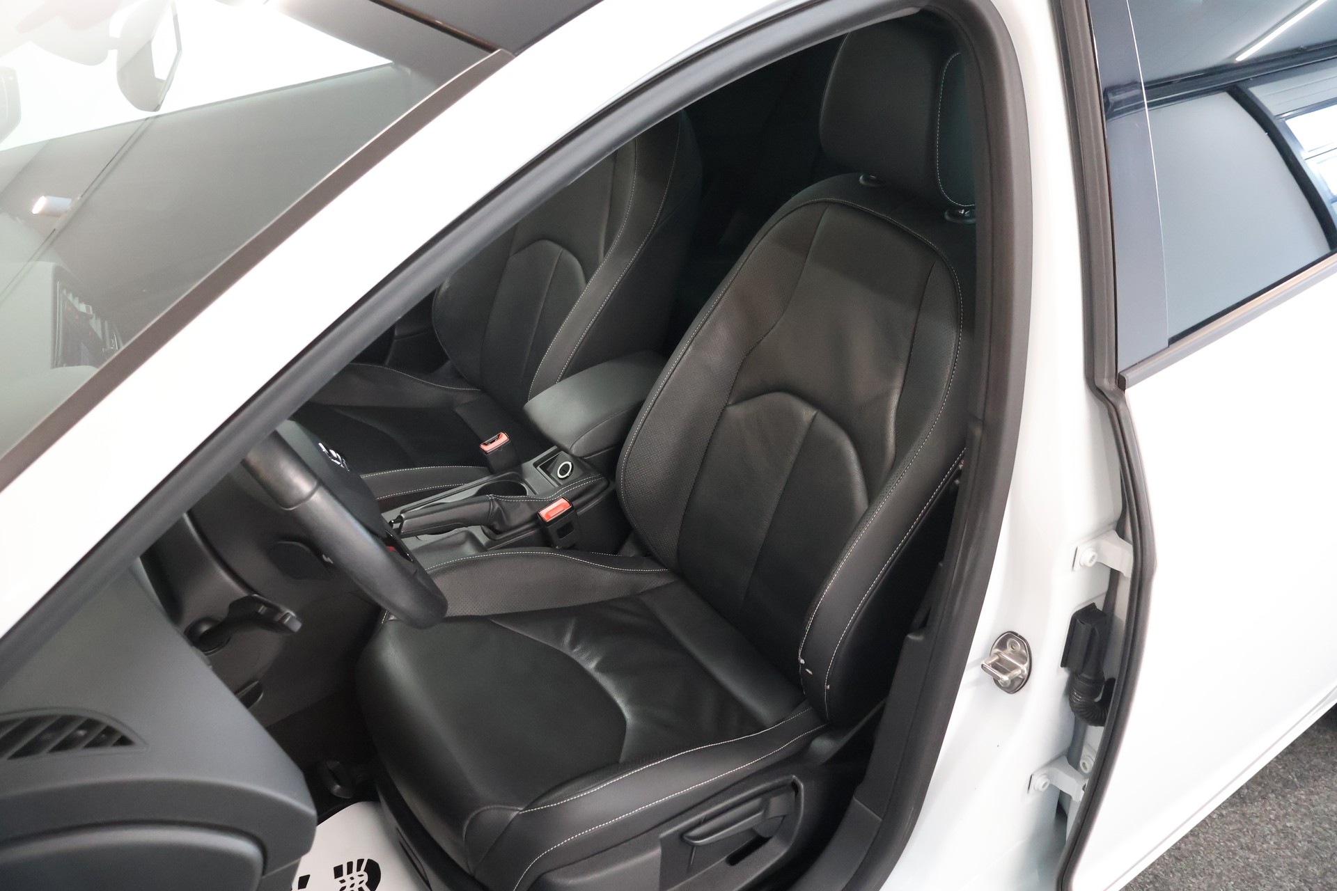 SEAT Leon 2.0 TSI Cupra 280 DSG-image-10
