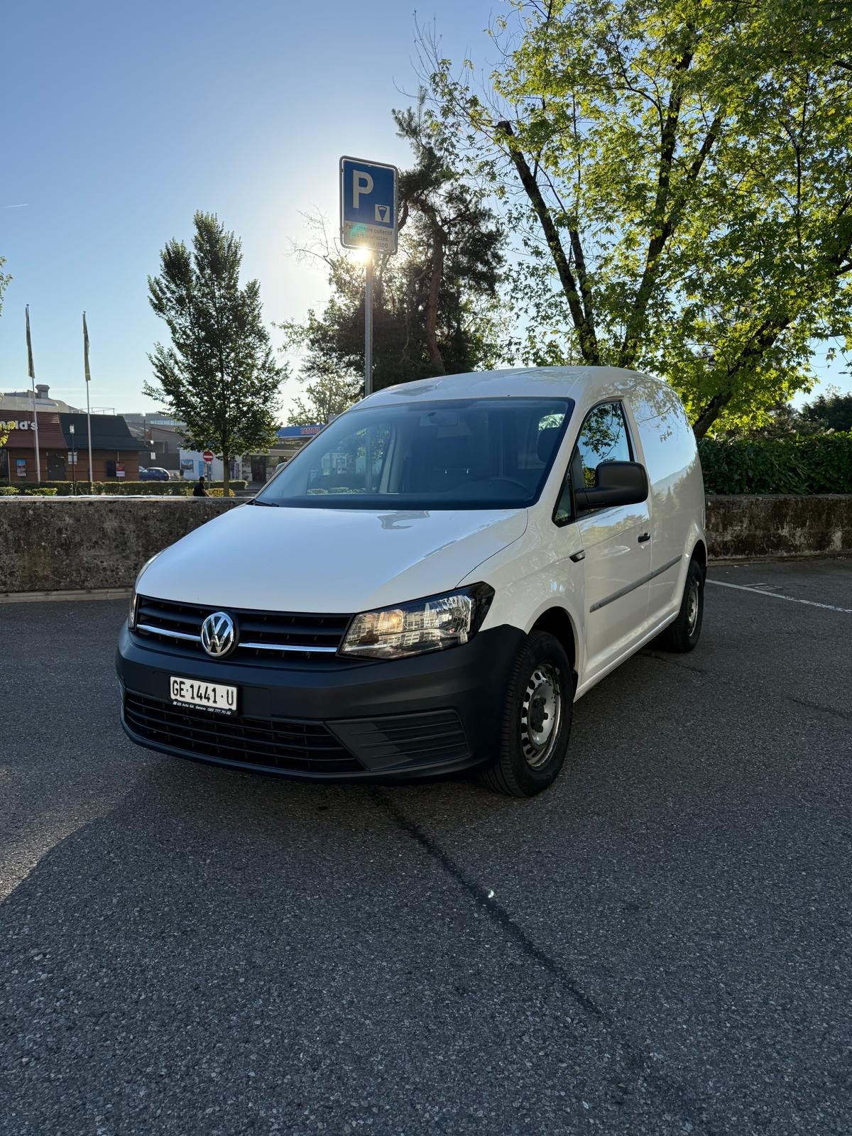 VW Caddy 2.0TDI BlueMotion Technology-image-3
