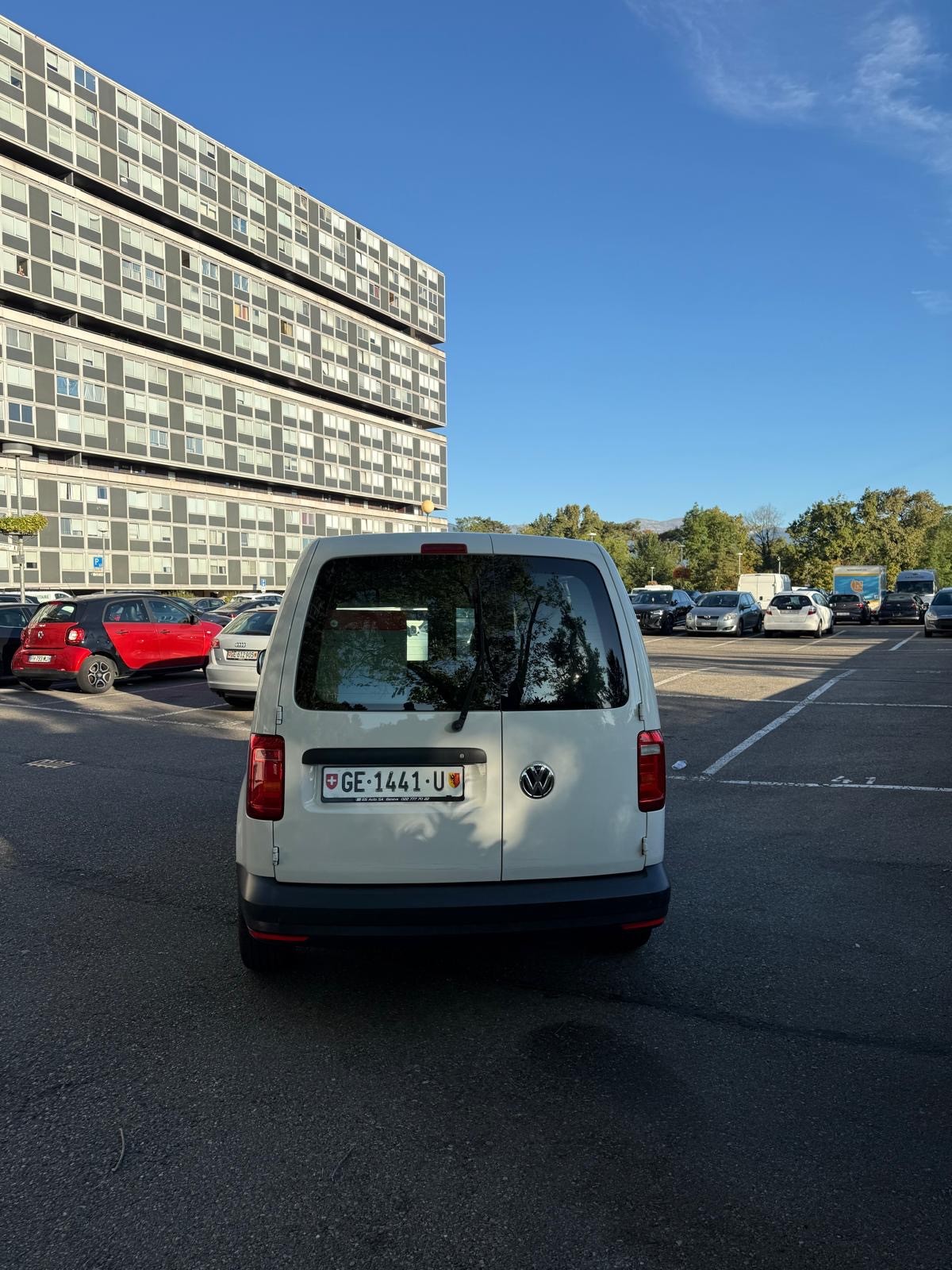 VW Caddy 2.0TDI BlueMotion Technology-image-5