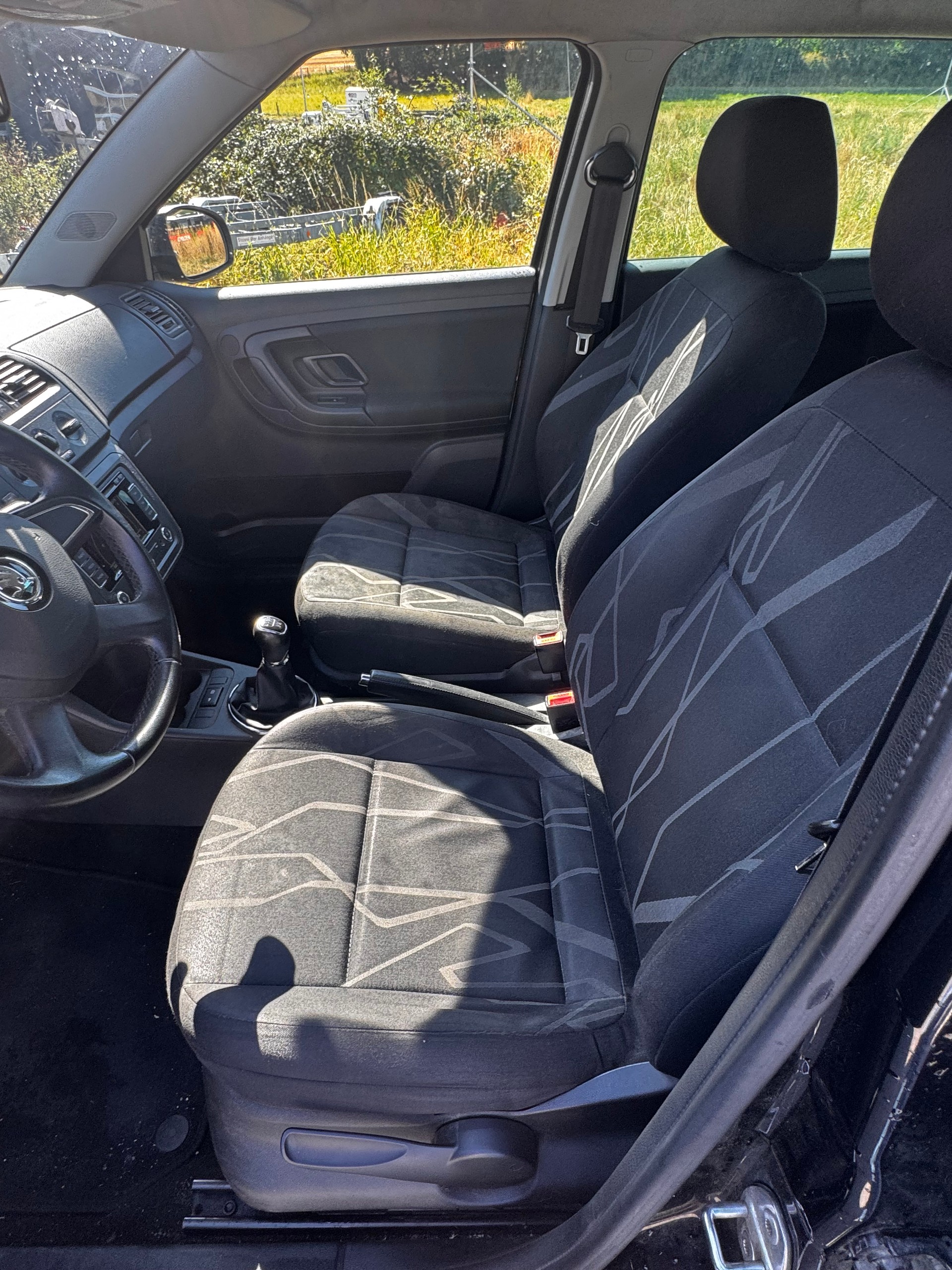 SKODA Fabia 1.2 TSI Ambition Plus-image-4