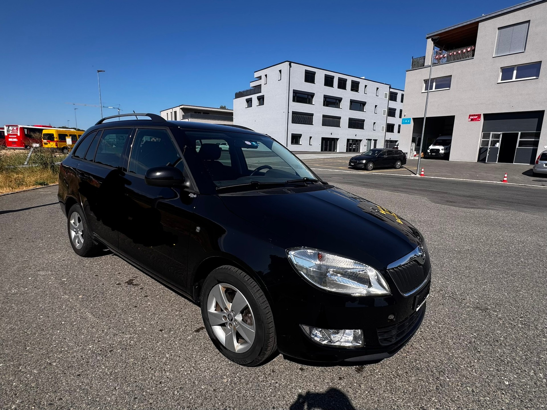 SKODA Fabia 1.2 TSI Ambition Plus-image-1