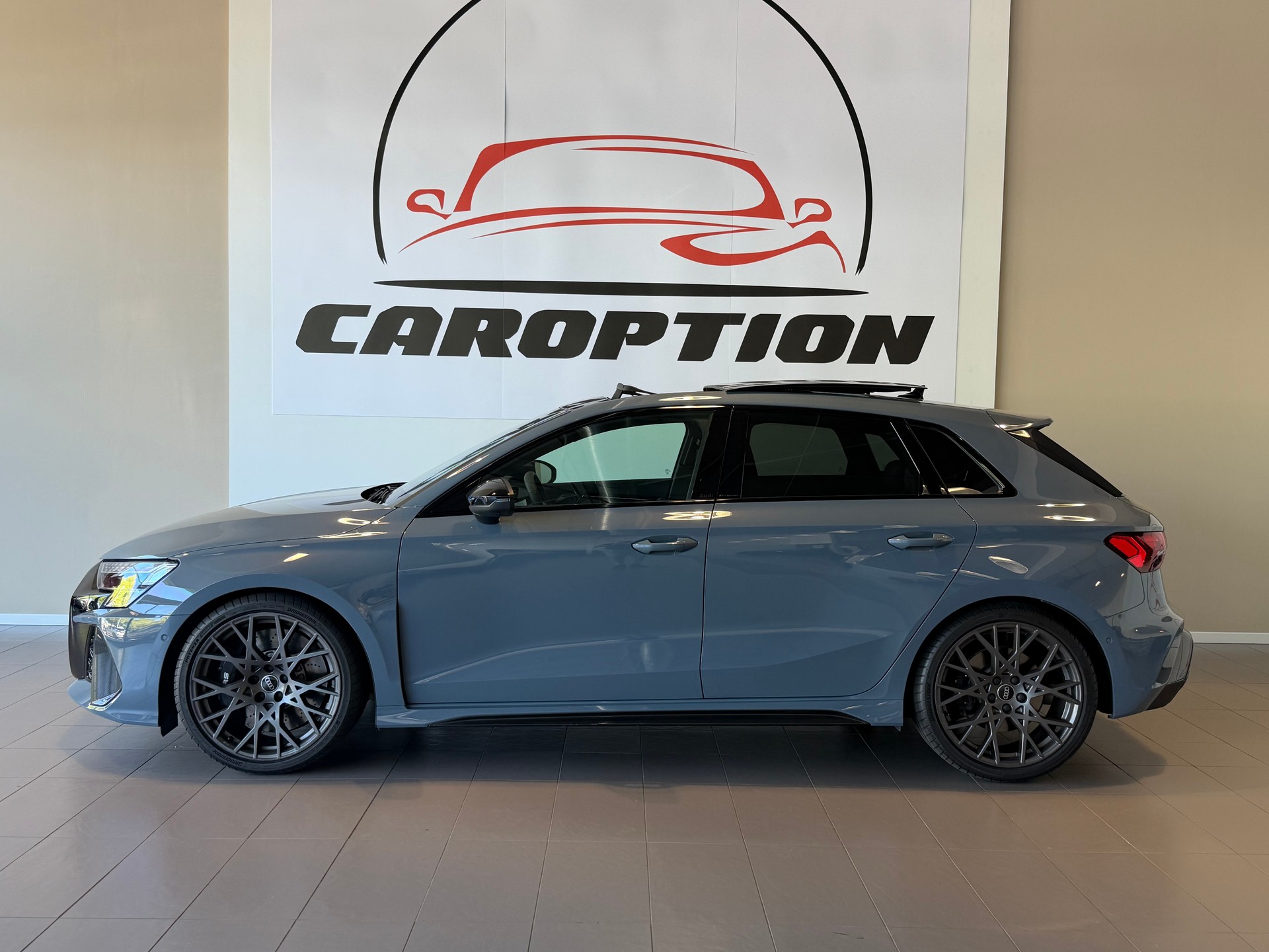AUDI RS3 Sportback 2.5 TSI quattro S-tronic-showroom-element-3