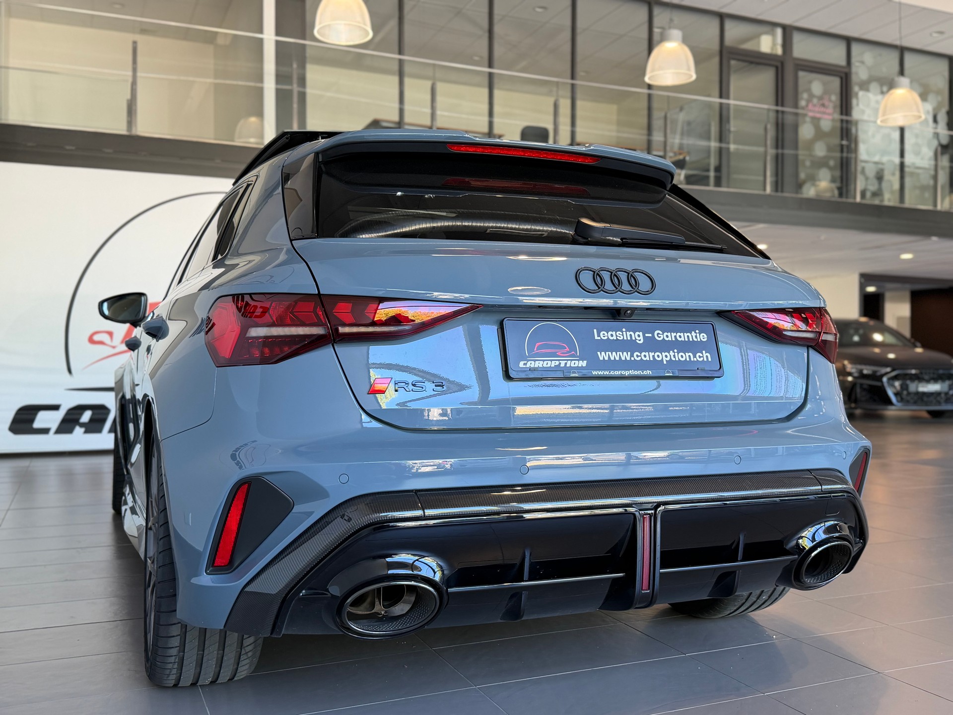 AUDI RS3 Sportback 2.5 TSI quattro S-tronic-image-7