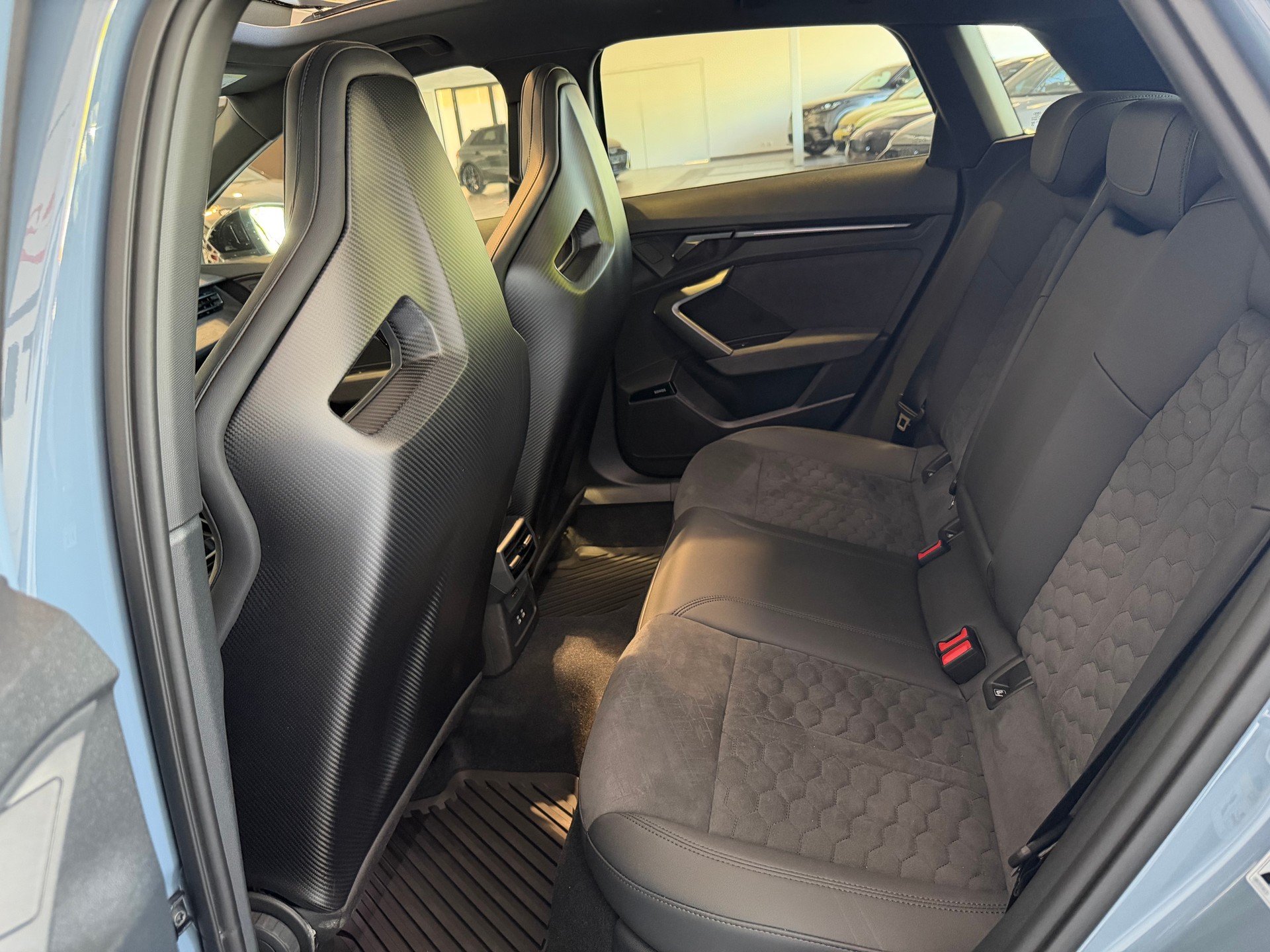 AUDI RS3 Sportback 2.5 TSI quattro S-tronic-image-15