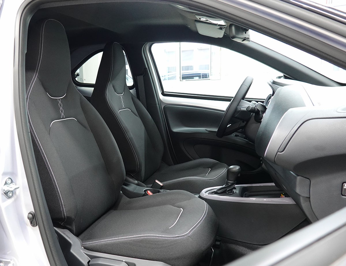 TOYOTA Aygo X 1.5 Trend e-CVT-image-3