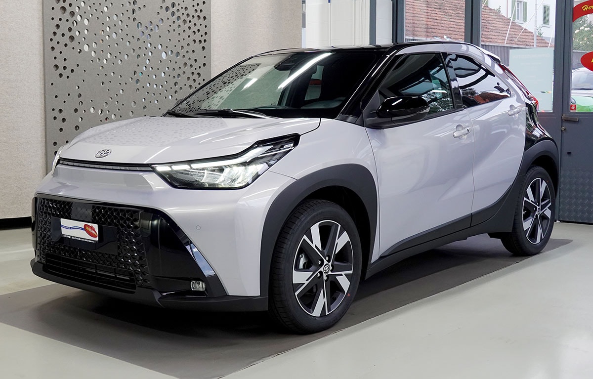 TOYOTA Aygo X 1.5 Trend e-CVT-image-0