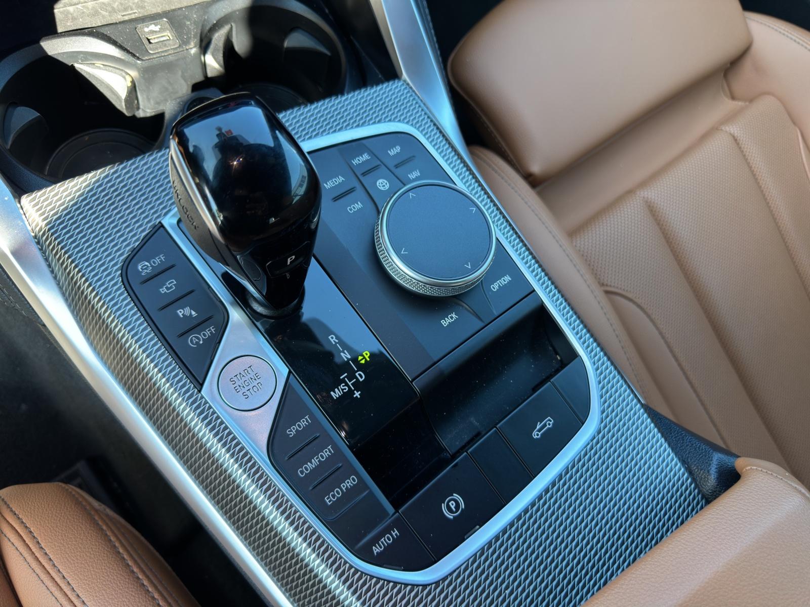 BMW 420i SAG Cabrio-image-16