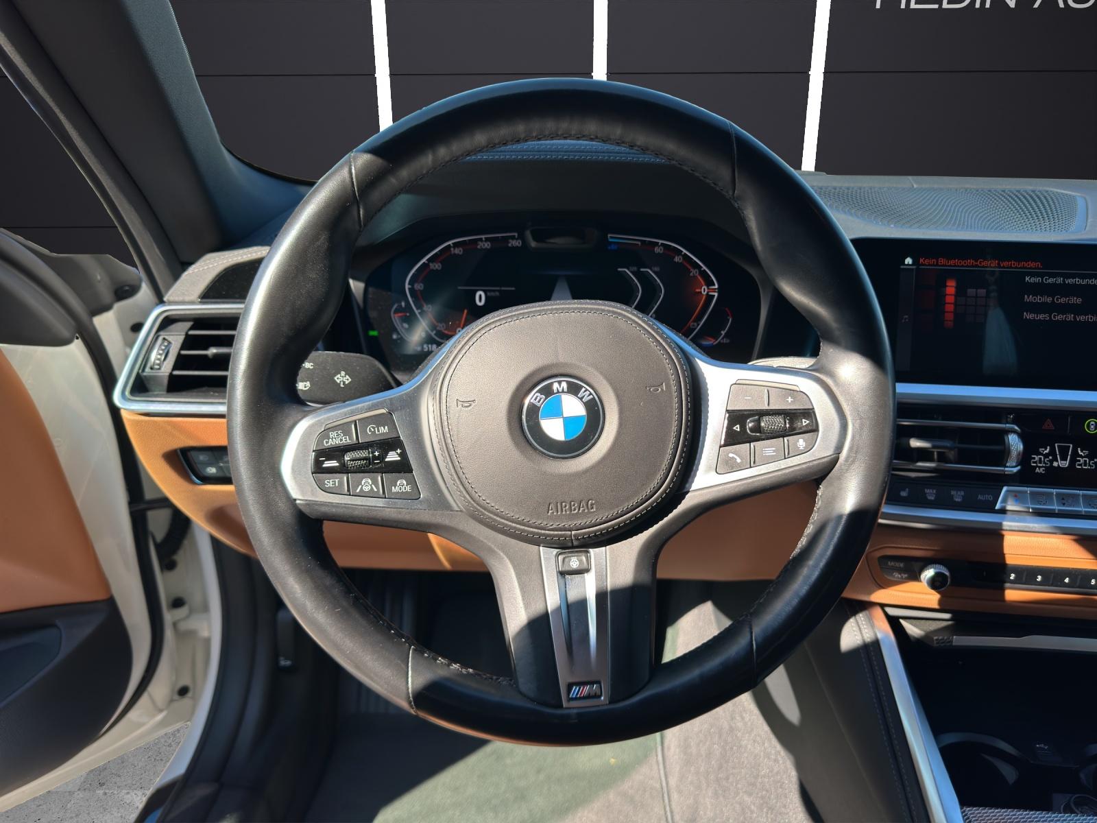 BMW 420i SAG Cabrio-image-13