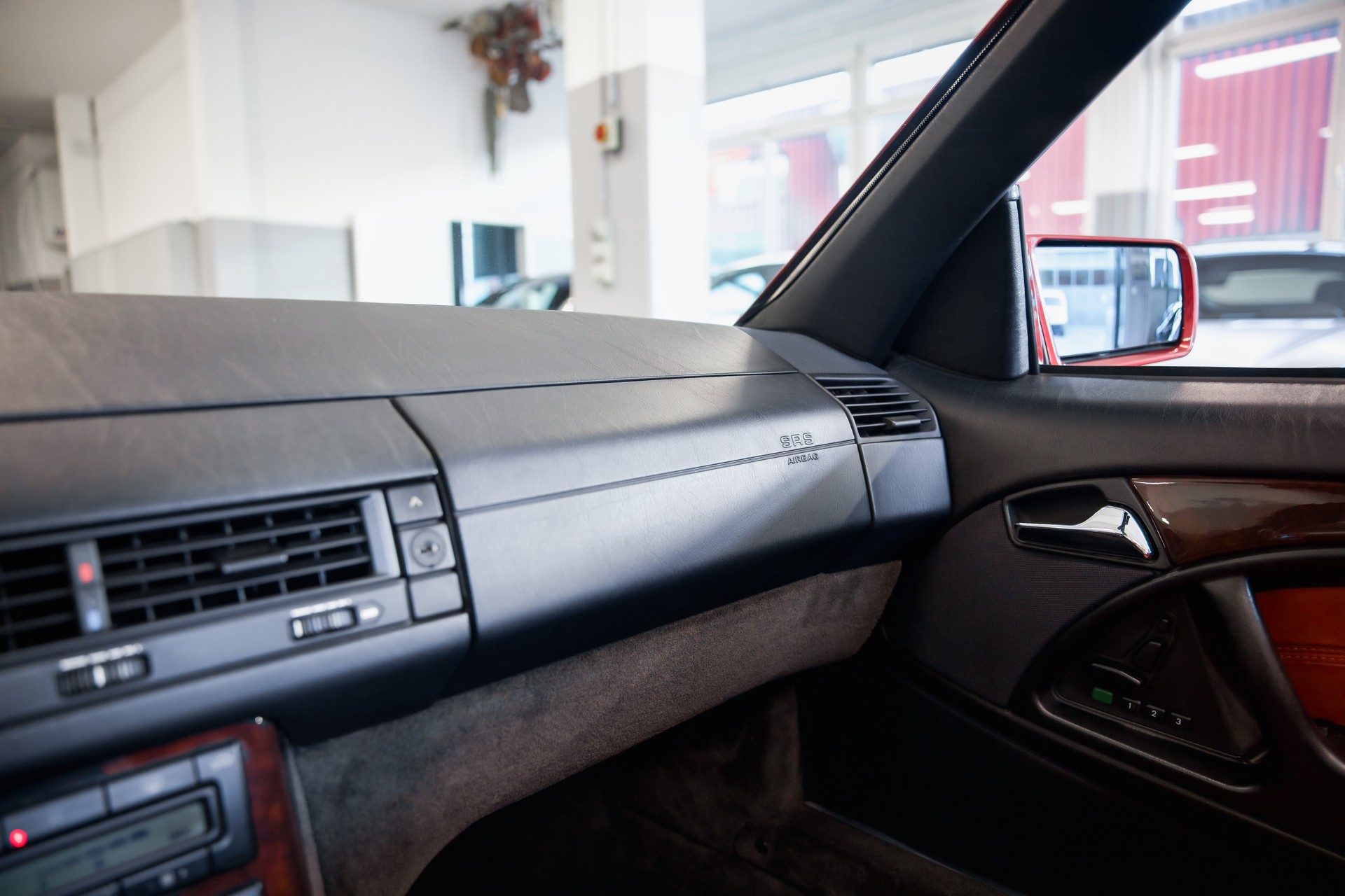 MERCEDES-BENZ SL 500 Automatic-image-28