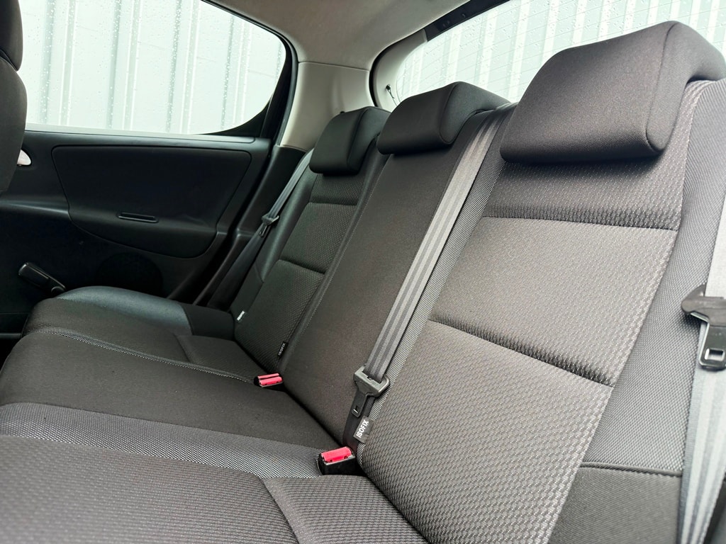 PEUGEOT 207 1.4 16V Active-image-9