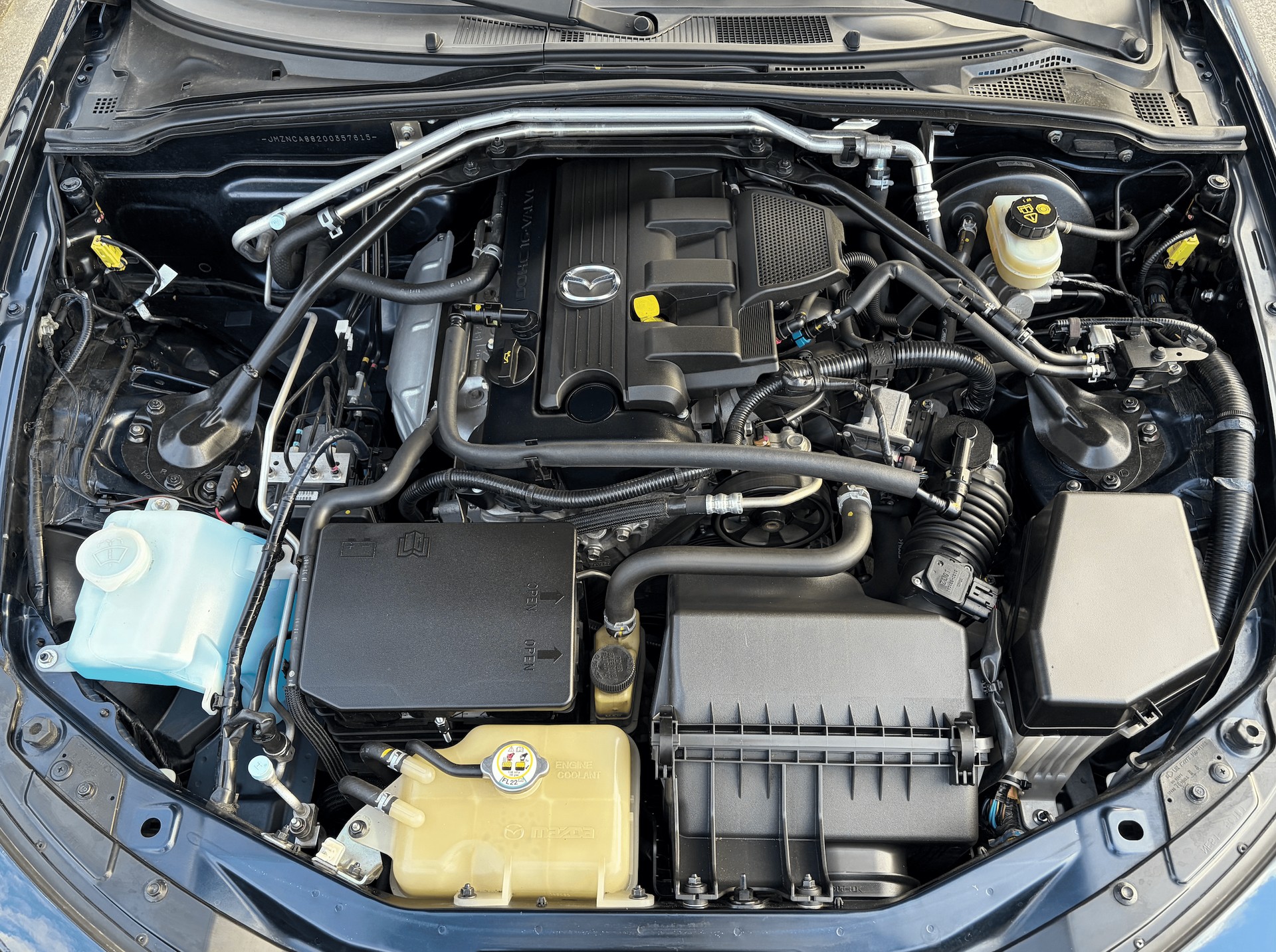 MAZDA 1.8 Suisse Edition+-image-5