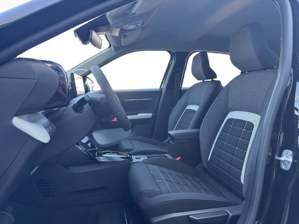CITROEN C3 1.2 Hybrid Tonic+-image-10