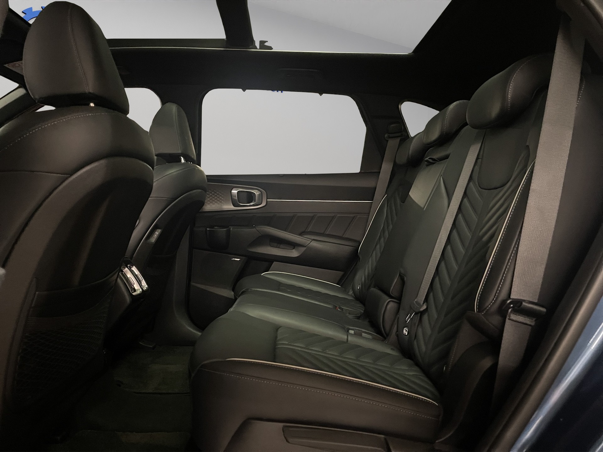 KIA Sorento 1.6 T-GDi Plug-in Hybrid Style-image-7