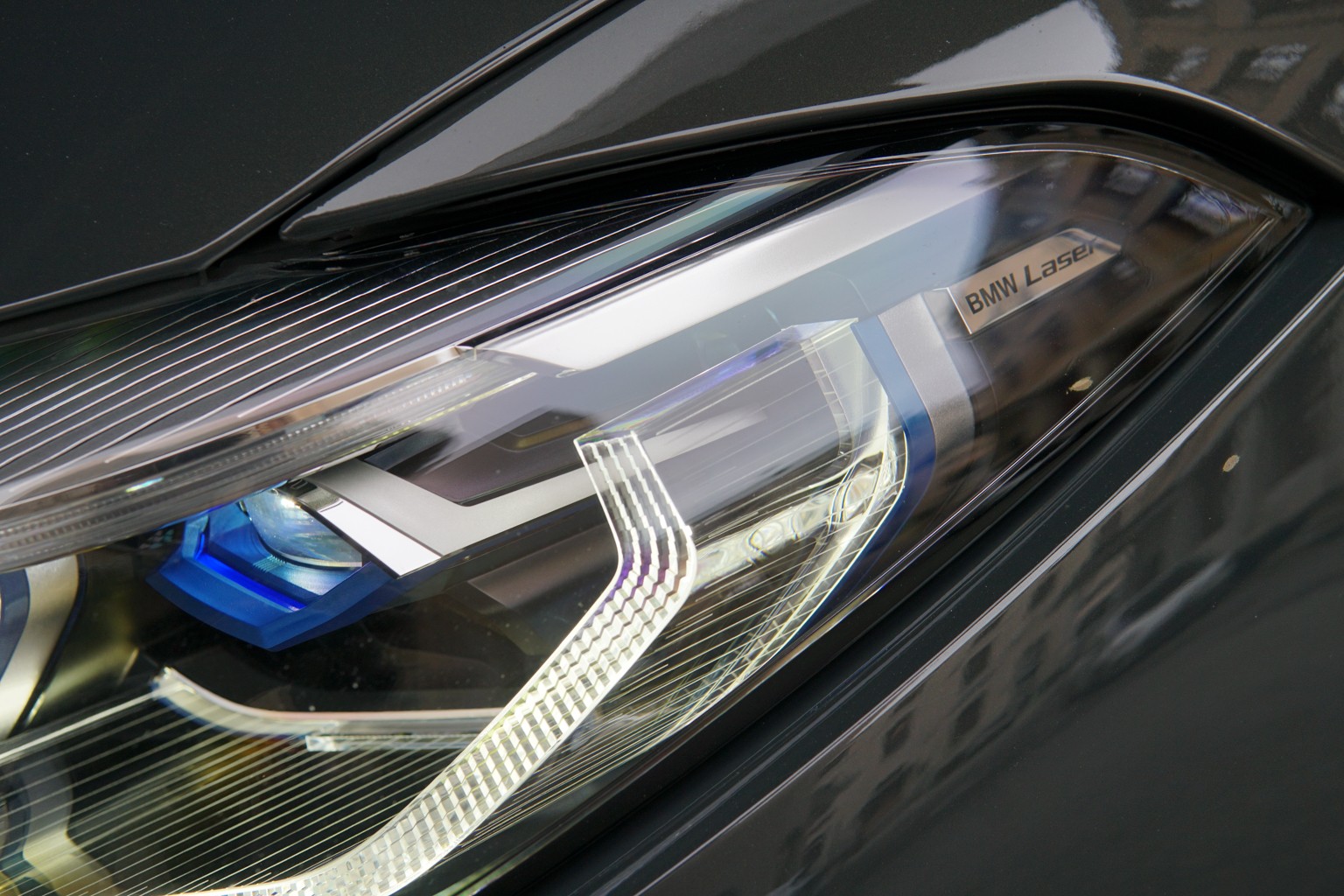 BMW M8 xDrive M Competition Steptronic-image-21
