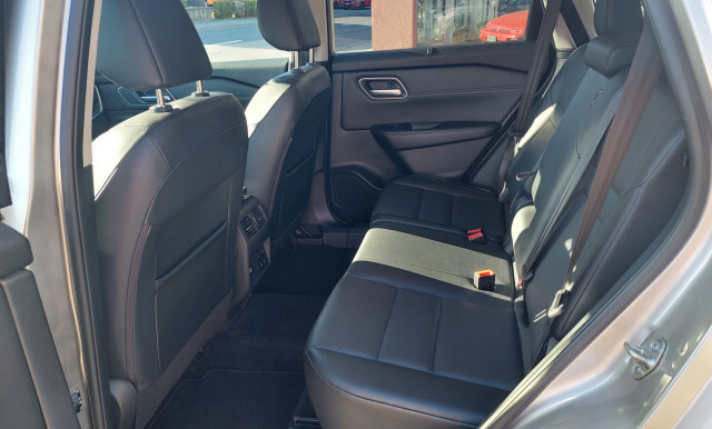 NISSAN X-Trail 1.5 e-POWER 4WD Tekna-image-13