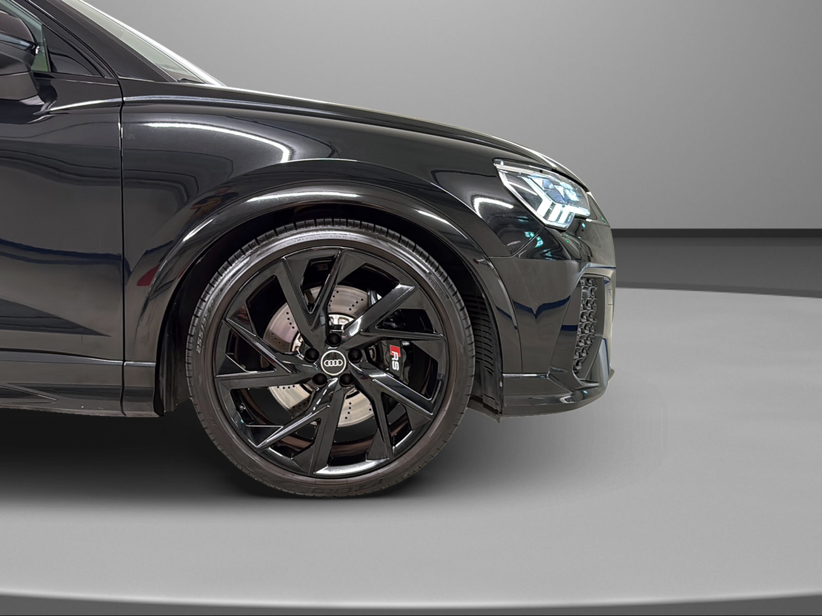 AUDI RS Q3 Sportback quattro S tronic-image-10