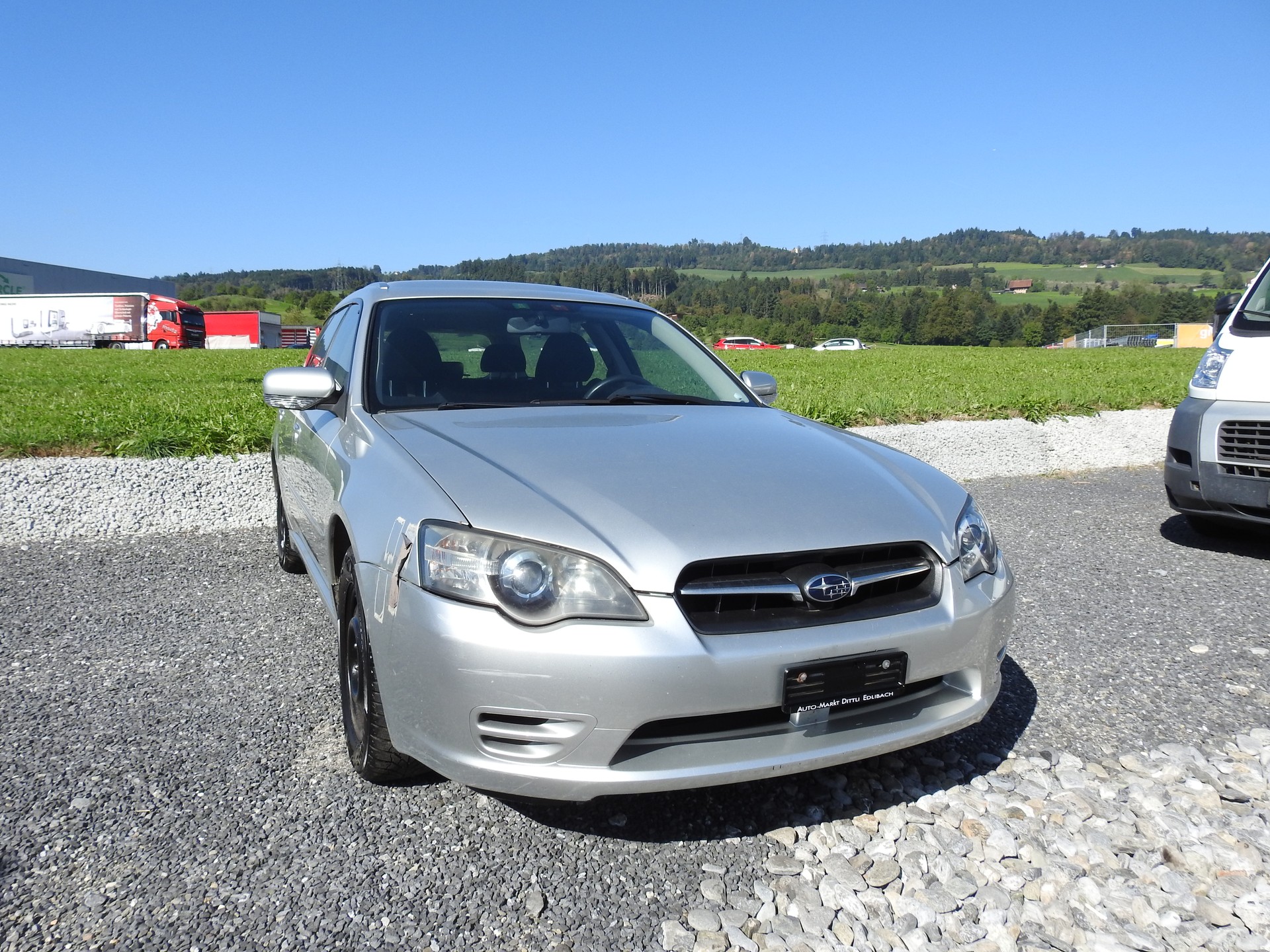 SUBARU Legacy 2.0i AWD Swiss-image-7