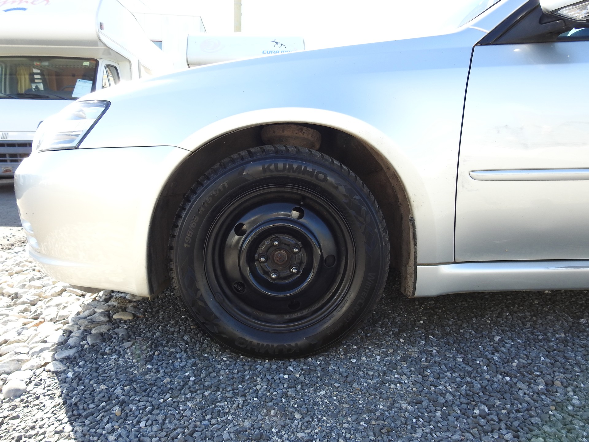 SUBARU Legacy 2.0i AWD Swiss-image-8