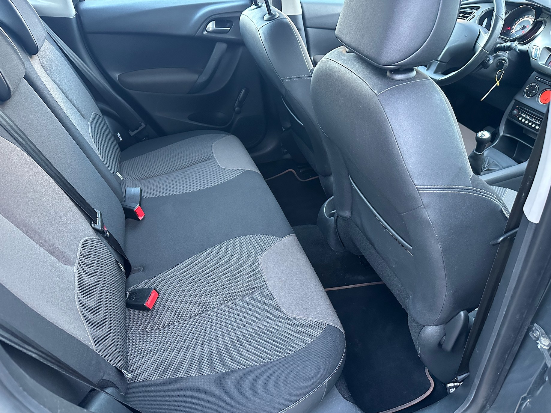 CITROEN C3 1.2i Exclusive-image-14
