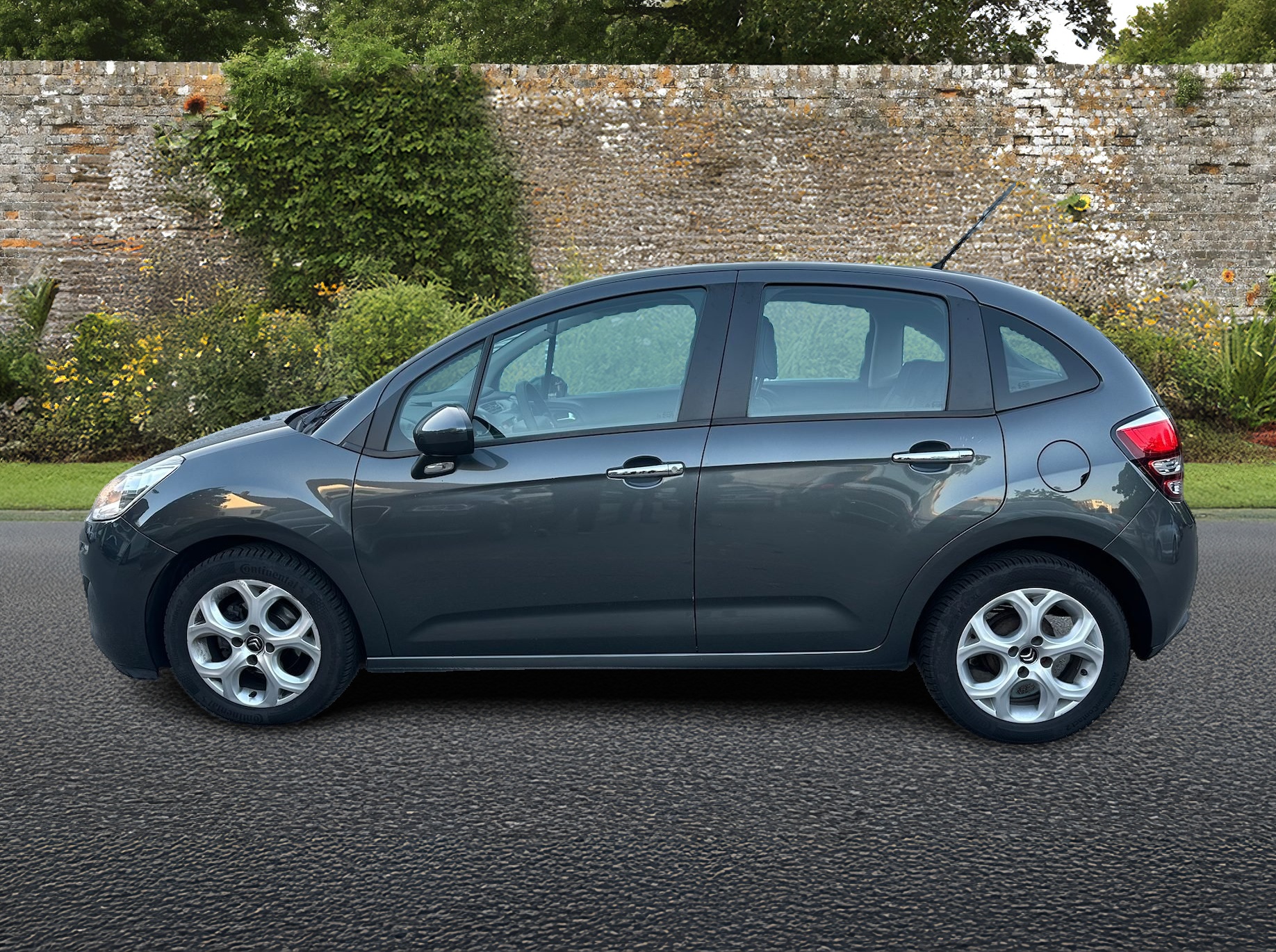 CITROEN C3 1.2i Exclusive-image-1
