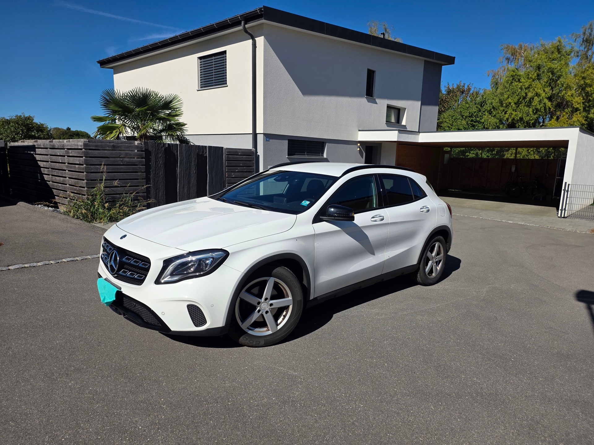 MERCEDES-BENZ GLA 200 Night Star-image-0