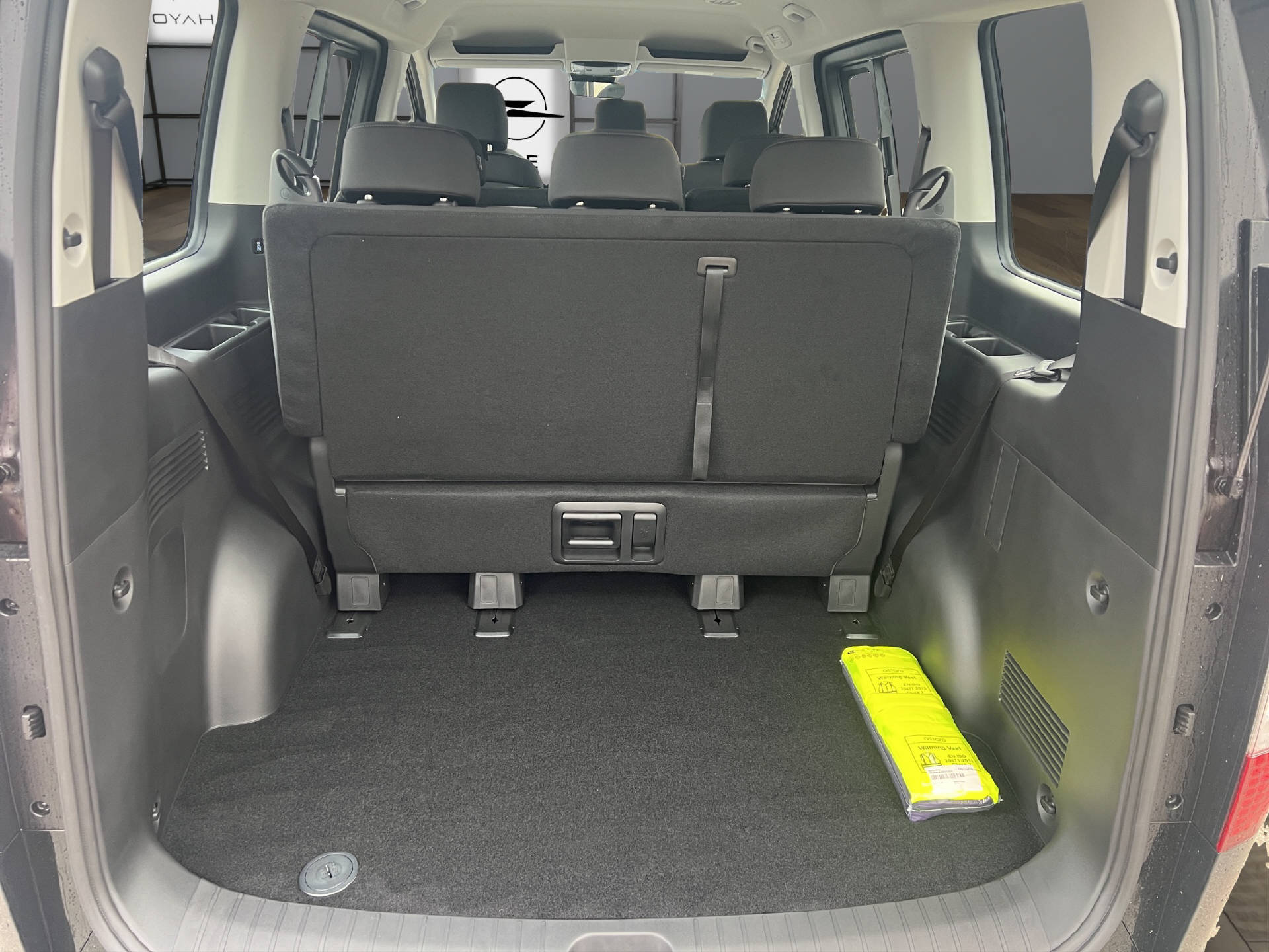 HYUNDAI Staria Wagon 1.6 GDi HEV Amplia-image-14