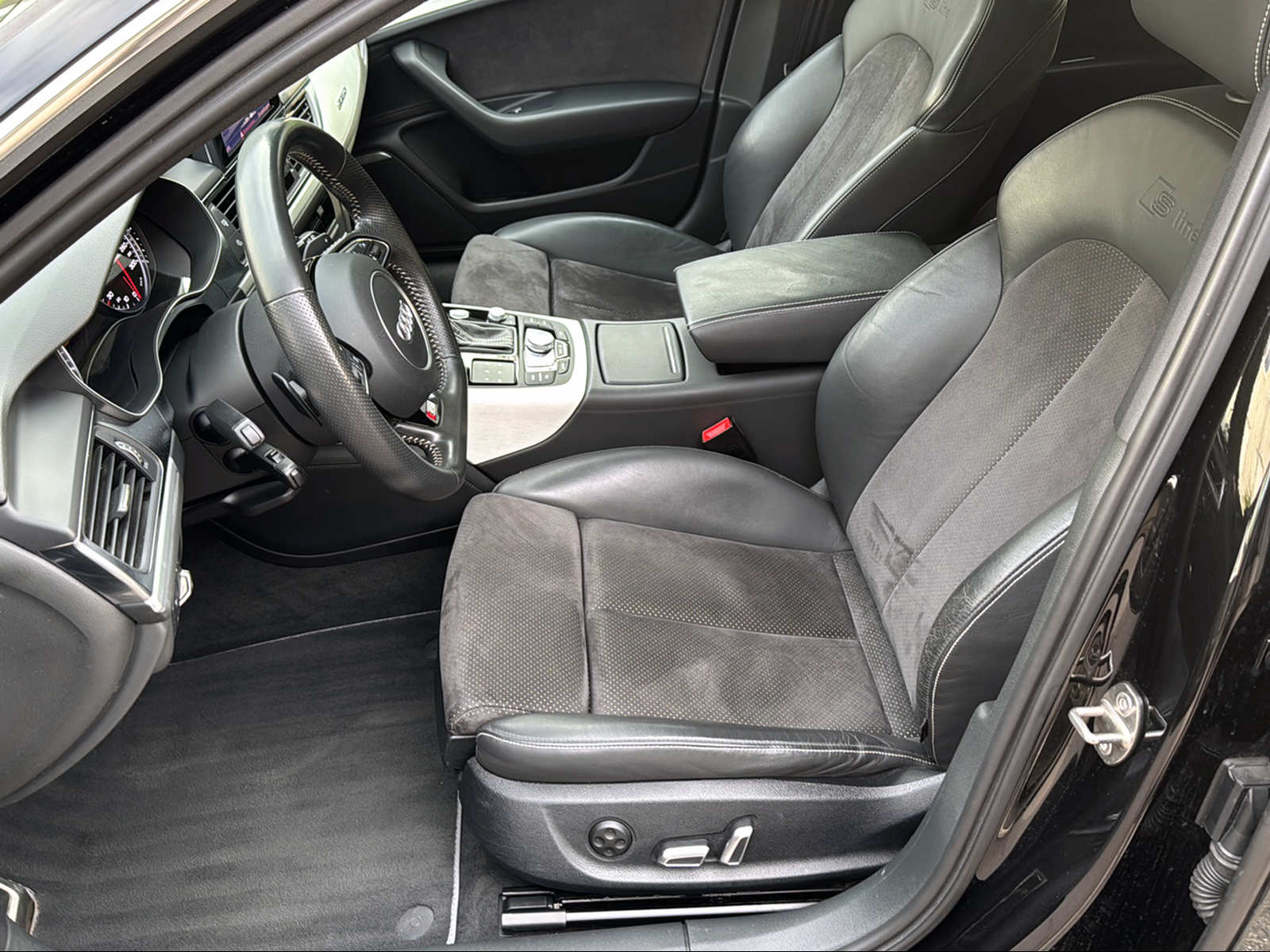 AUDI A6 Avant 3.0 TDI V6 quattro S-tronic-image-11