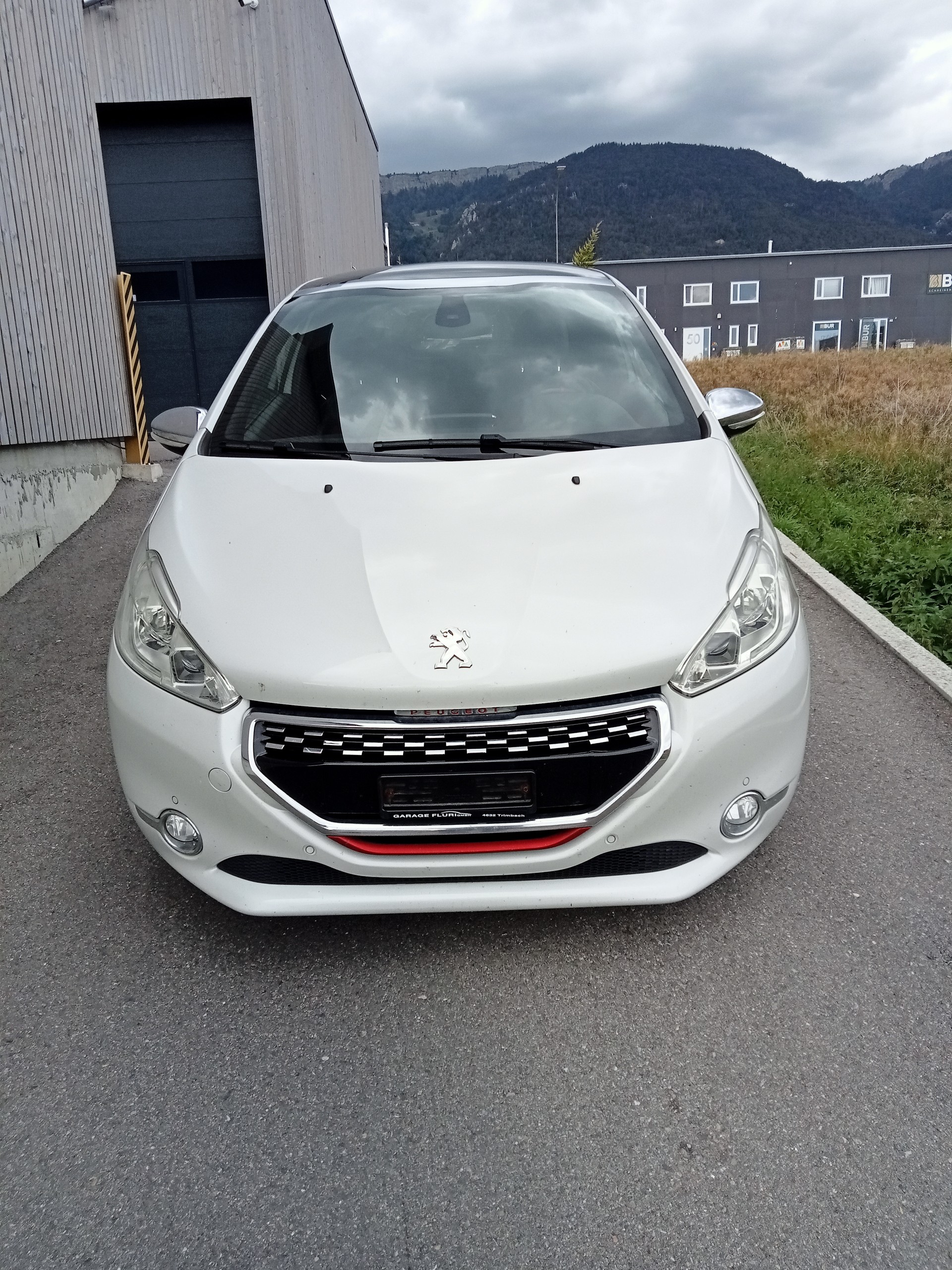 PEUGEOT 208 1.6 Turbo GTi-image-0