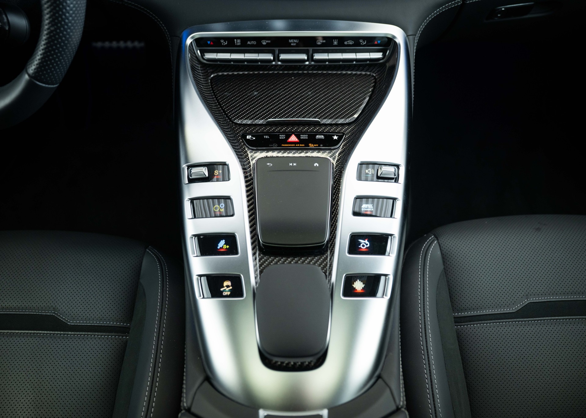 MERCEDES-BENZ AMG GT 4 63 S 4Matic+ E Performance (Swiss car, 1st hand, perfect condition)-image-28