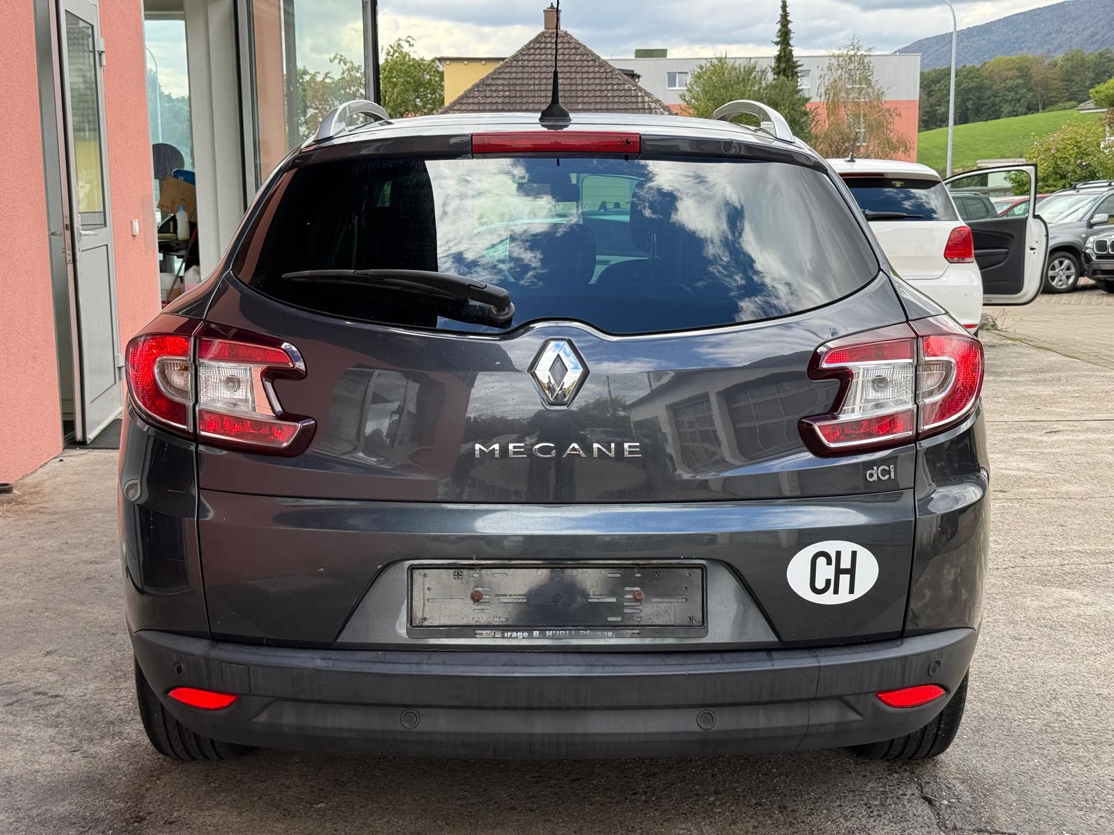 RENAULT Mégane Grandtour 1.5 dCi Bose EDC-image-4