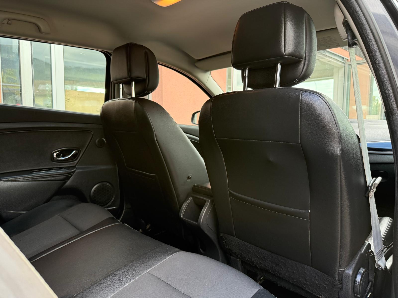 RENAULT Mégane Grandtour 1.5 dCi Bose EDC-image-11
