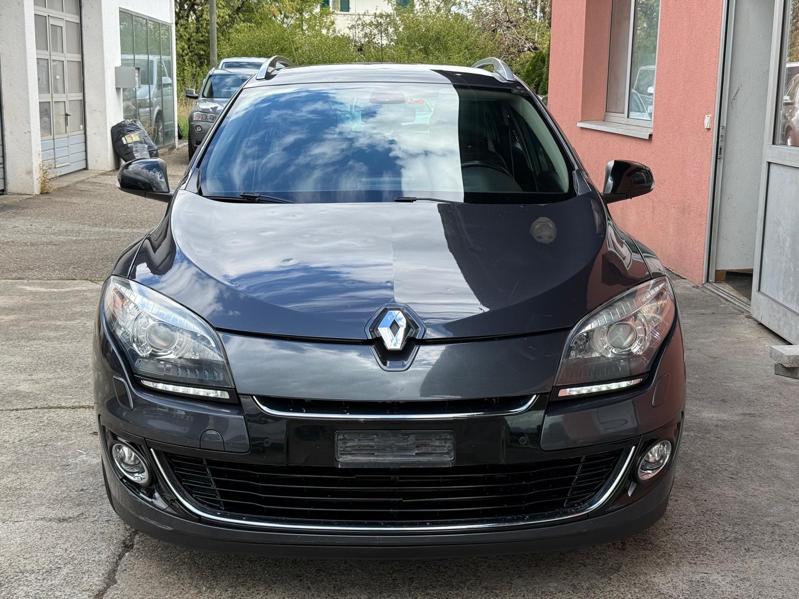 RENAULT Mégane Grandtour 1.5 dCi Bose EDC-image-1