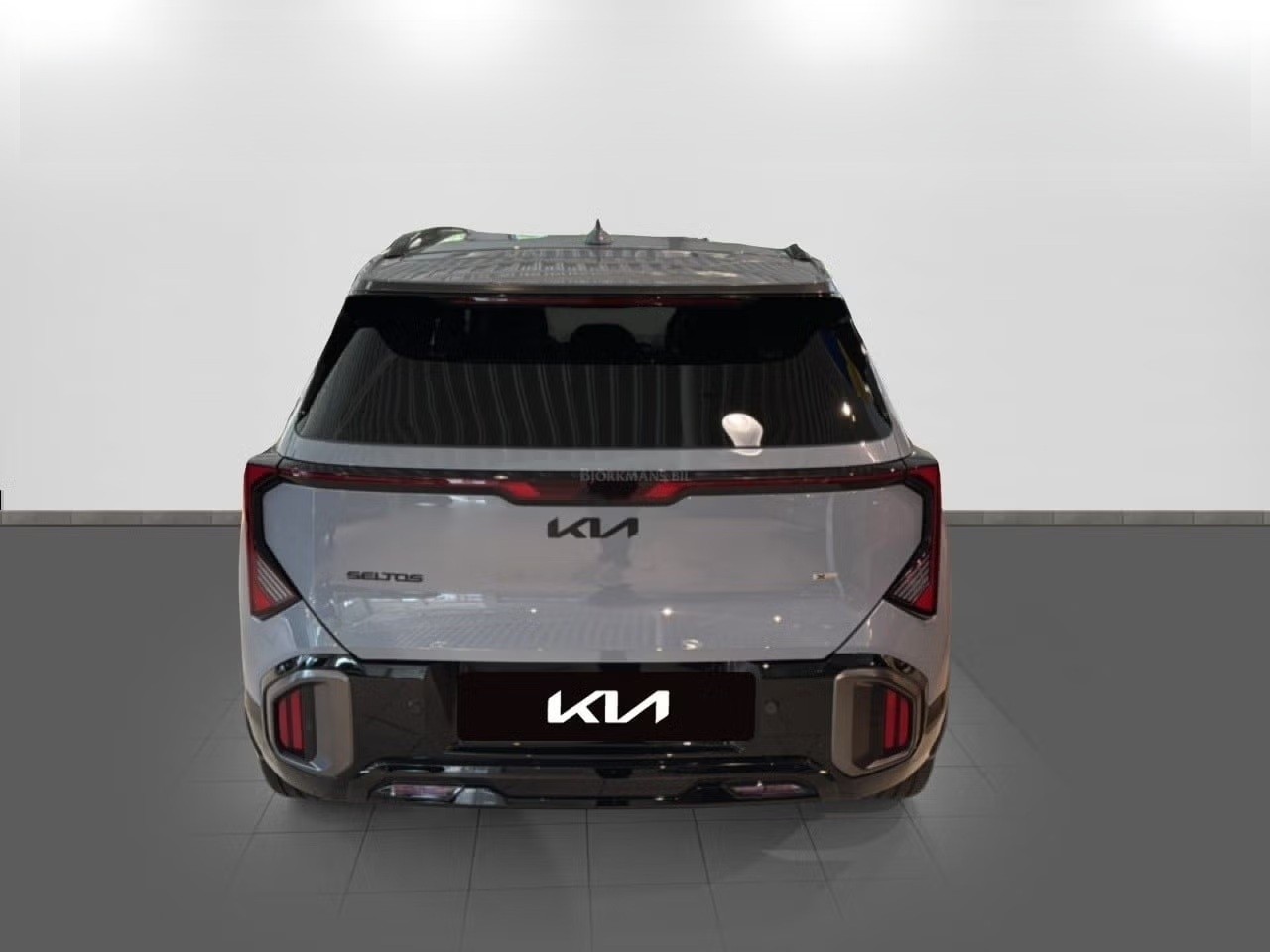 KIA Seltos 1.6T-GDi X-Line 7DCT 4x4-image-2