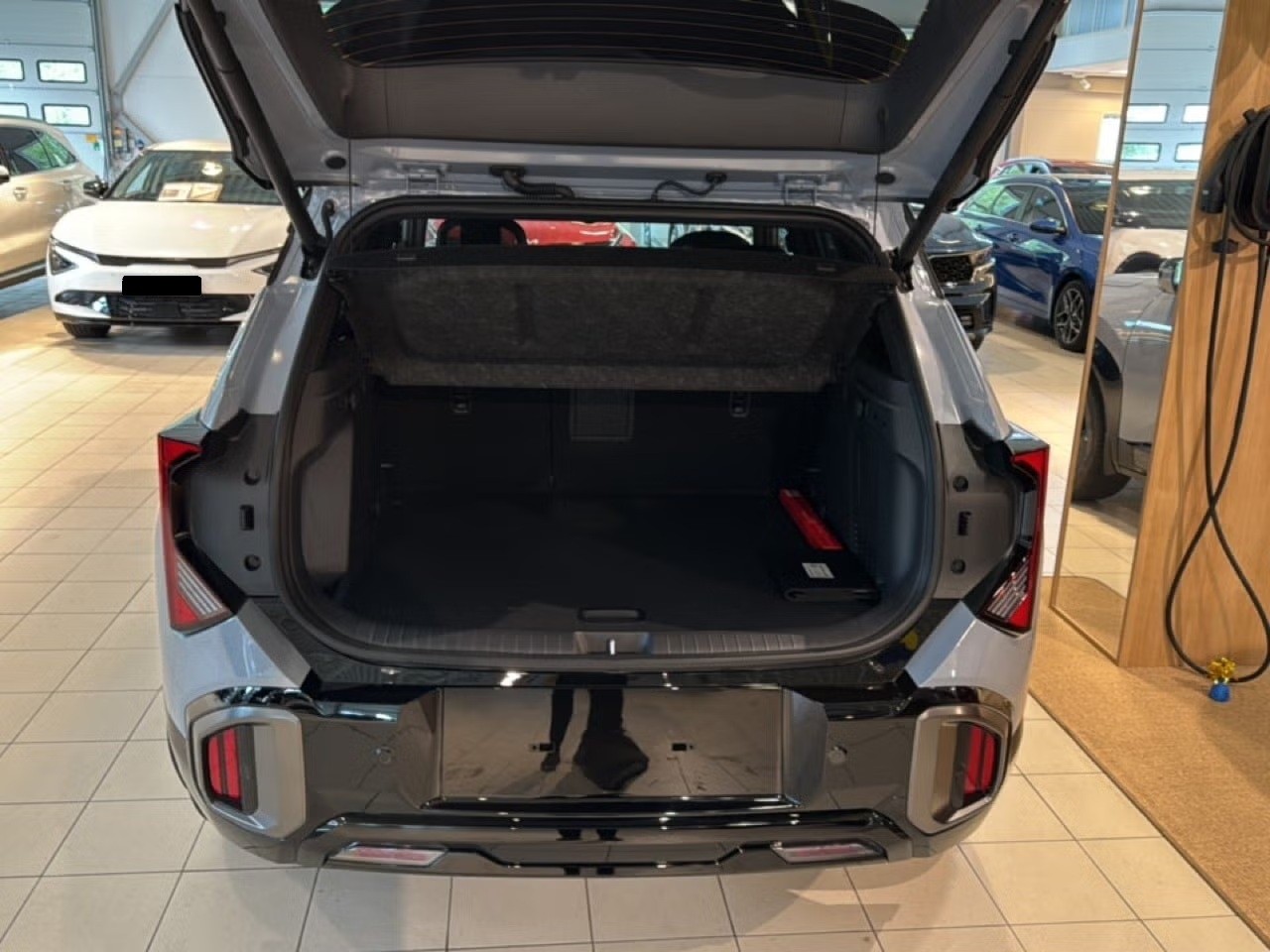 KIA Seltos 1.6T-GDi X-Line 7DCT 4x4-image-3