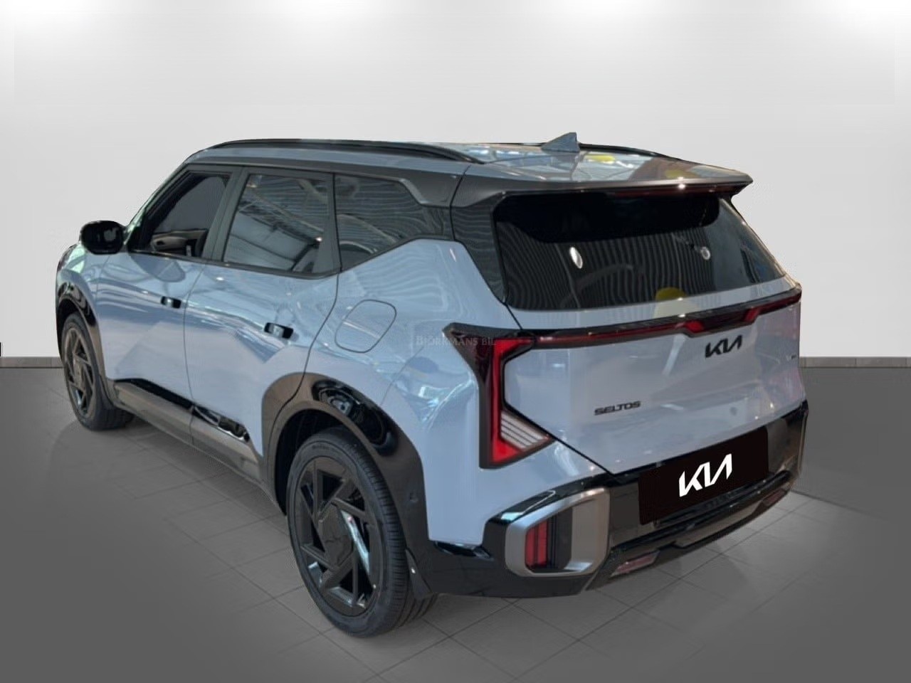 KIA Seltos 1.6T-GDi X-Line 7DCT 4x4-image-4