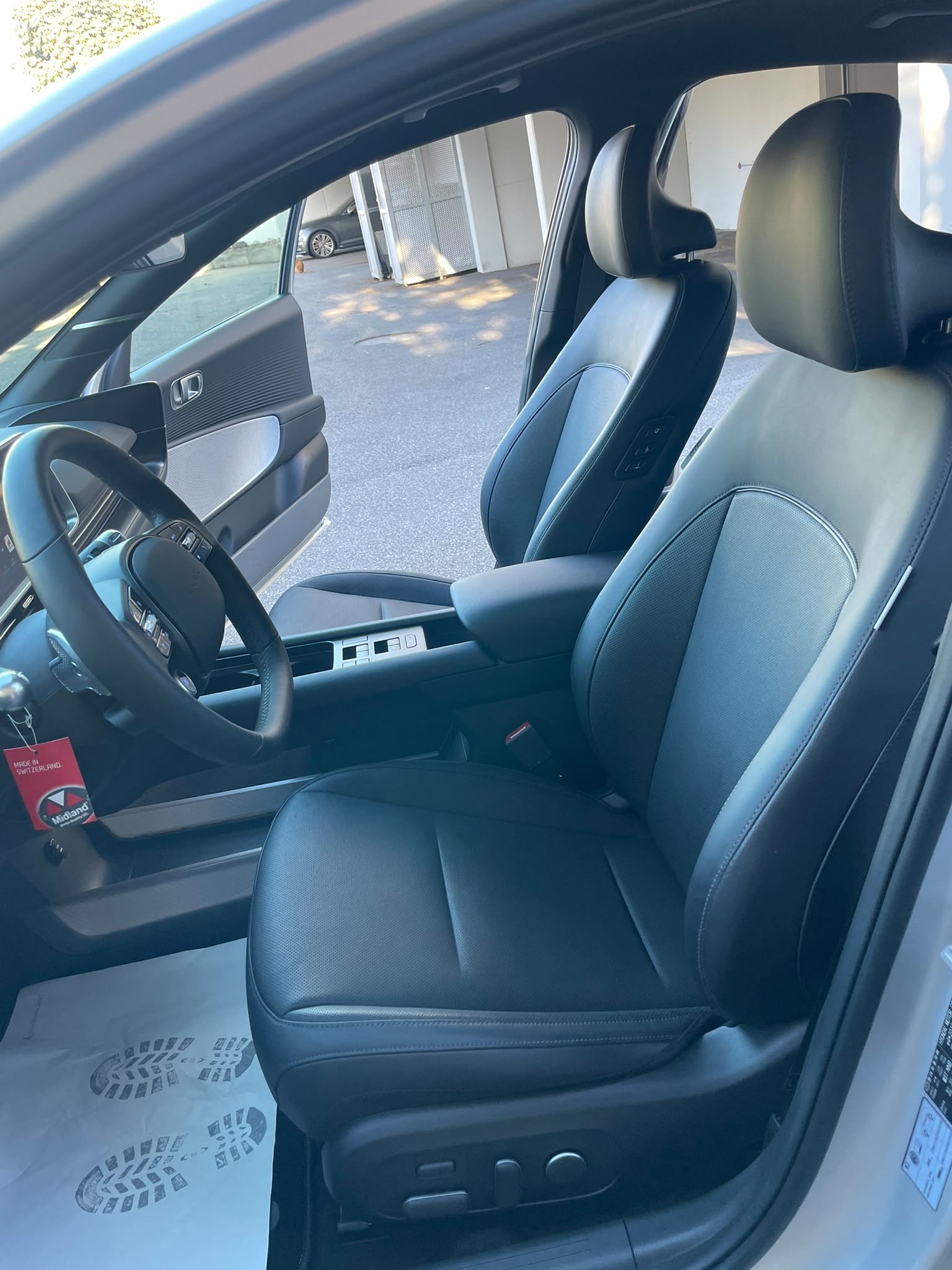 HYUNDAI IONIQ 6 77 kWh Vertex 4WD –SOH 100%- 583 km WLTP – AHK – HUD – BOSE – Werksgarantie-image-14