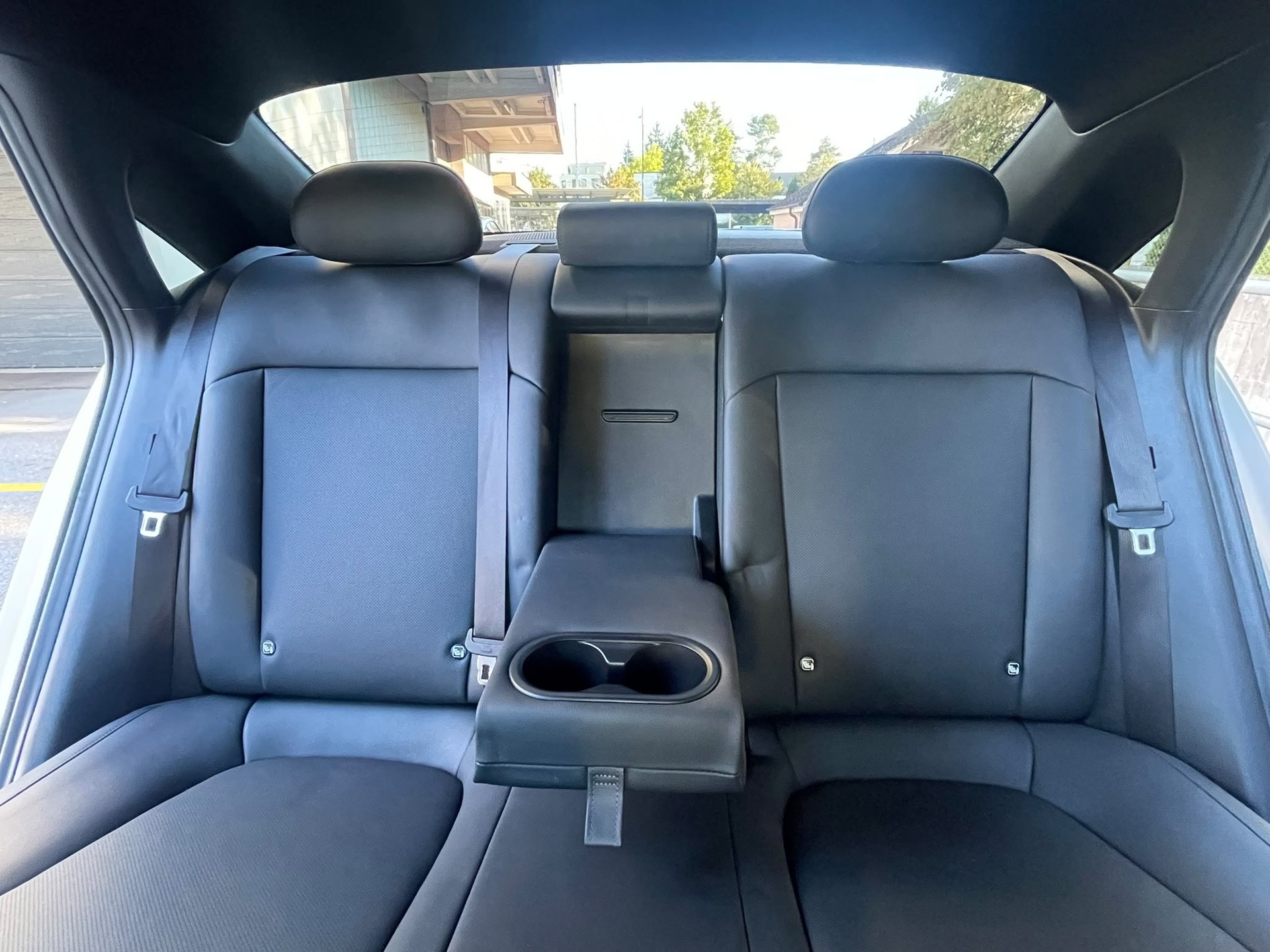 HYUNDAI IONIQ 6 77 kWh Vertex 4WD –SOH 100%- 583 km WLTP – AHK – HUD – BOSE – Werksgarantie-image-15