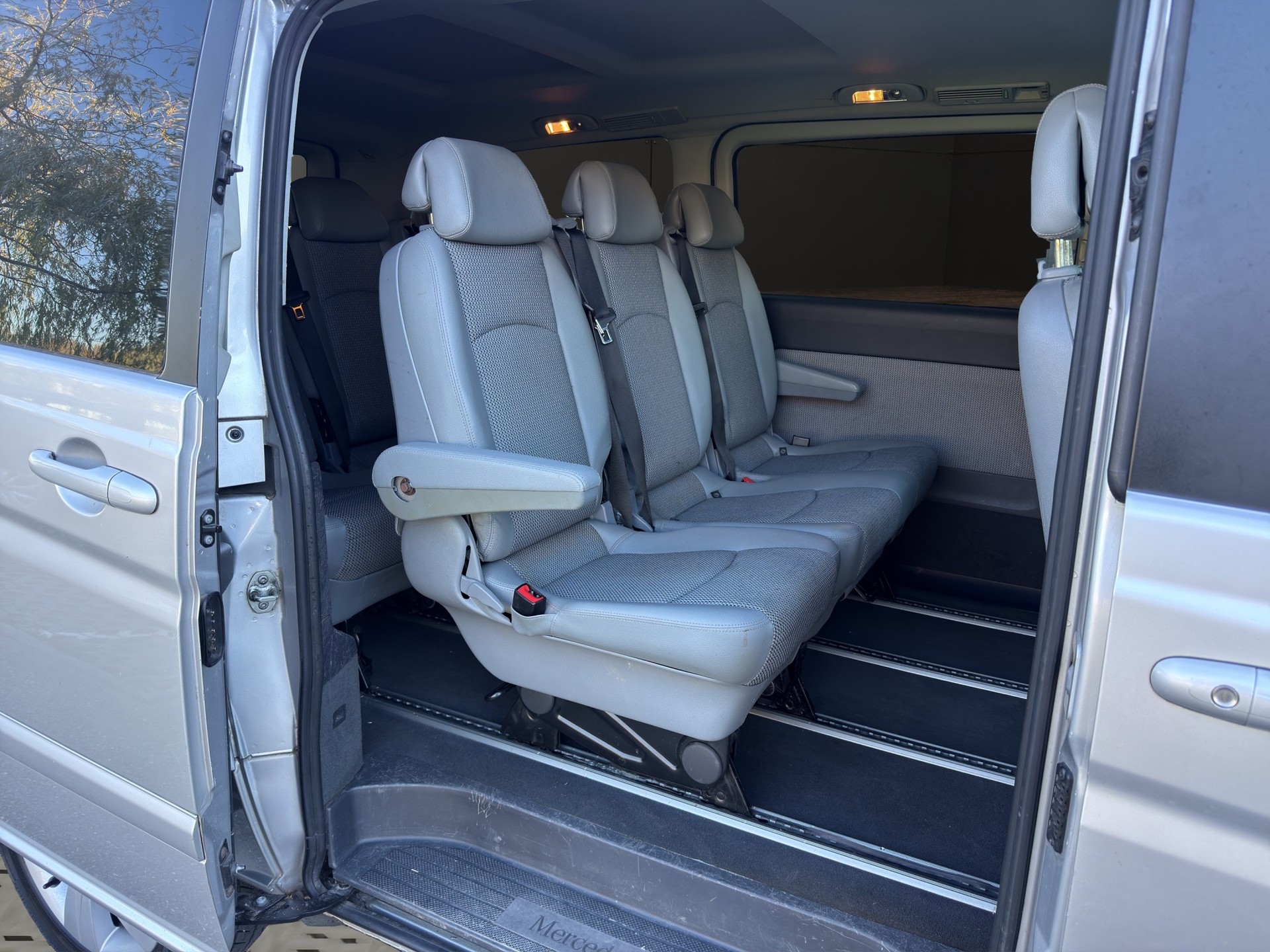 MERCEDES-BENZ Viano 2.2 CDI Blue Eff. Trend Ed. EL 4Matic 8Plätzer-image-13