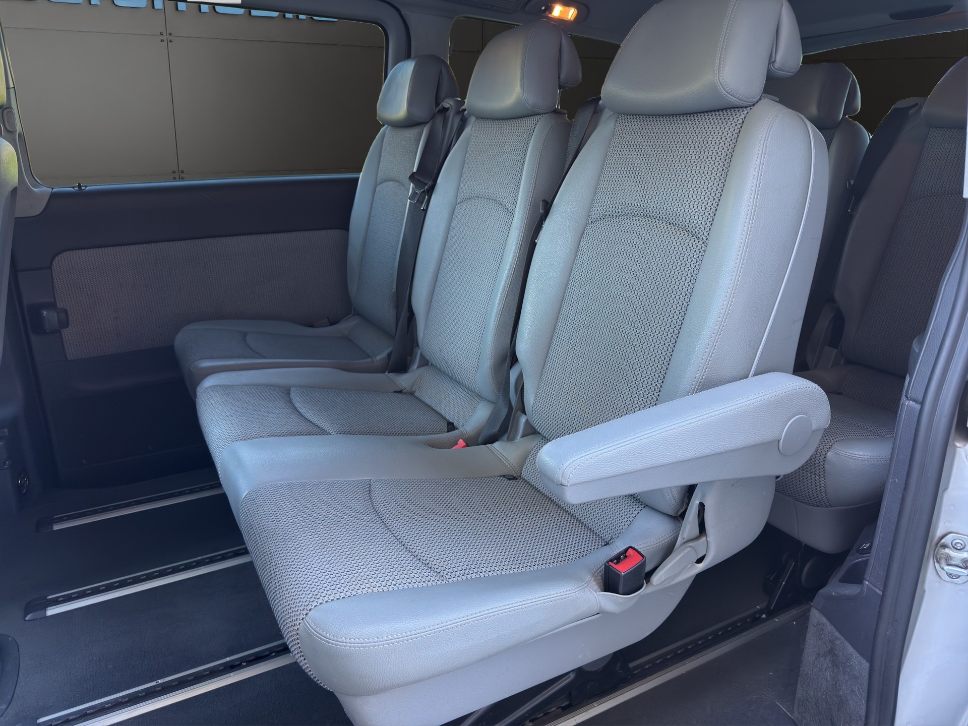 MERCEDES-BENZ Viano 2.2 CDI Blue Eff. Trend Ed. EL 4Matic 8Plätzer-image-11
