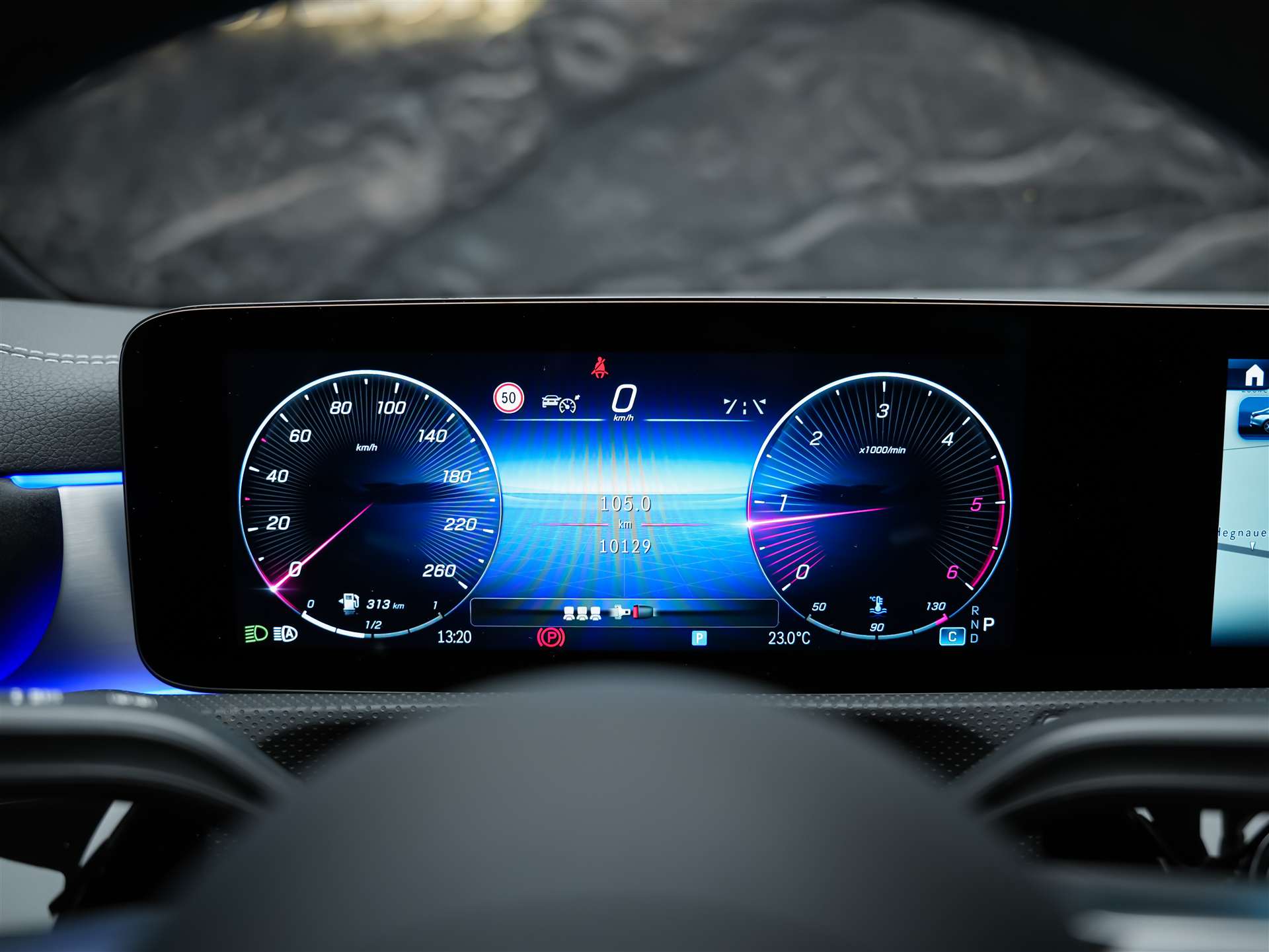 MERCEDES-BENZ CLA 200 d AMG Night Edition *ALL BLACK*Facelift*Ambientebeleuchtung*-image-28