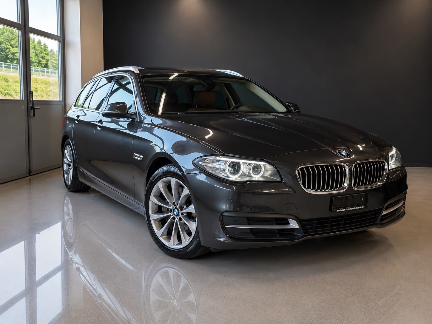 BMW 528i Touring xDrive Modern Line Steptronic-image-6