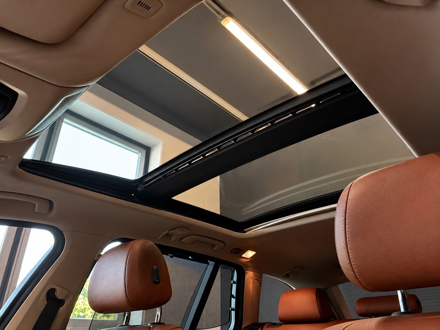 BMW 528i Touring xDrive Modern Line Steptronic-image-15
