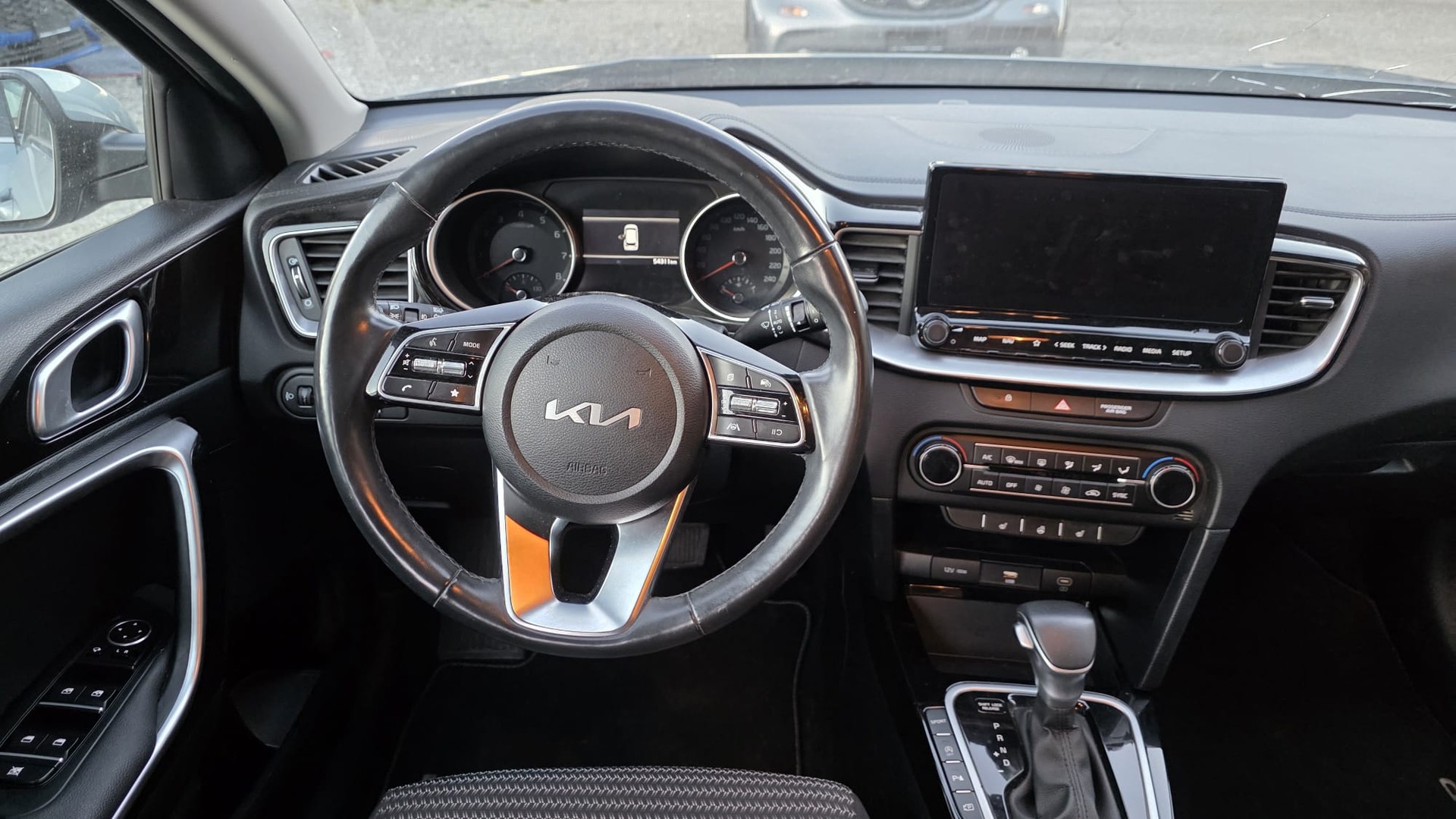 KIA Ceed Sportswagon 1.5 T-GDi MHEV GT-Line DCT-image-12