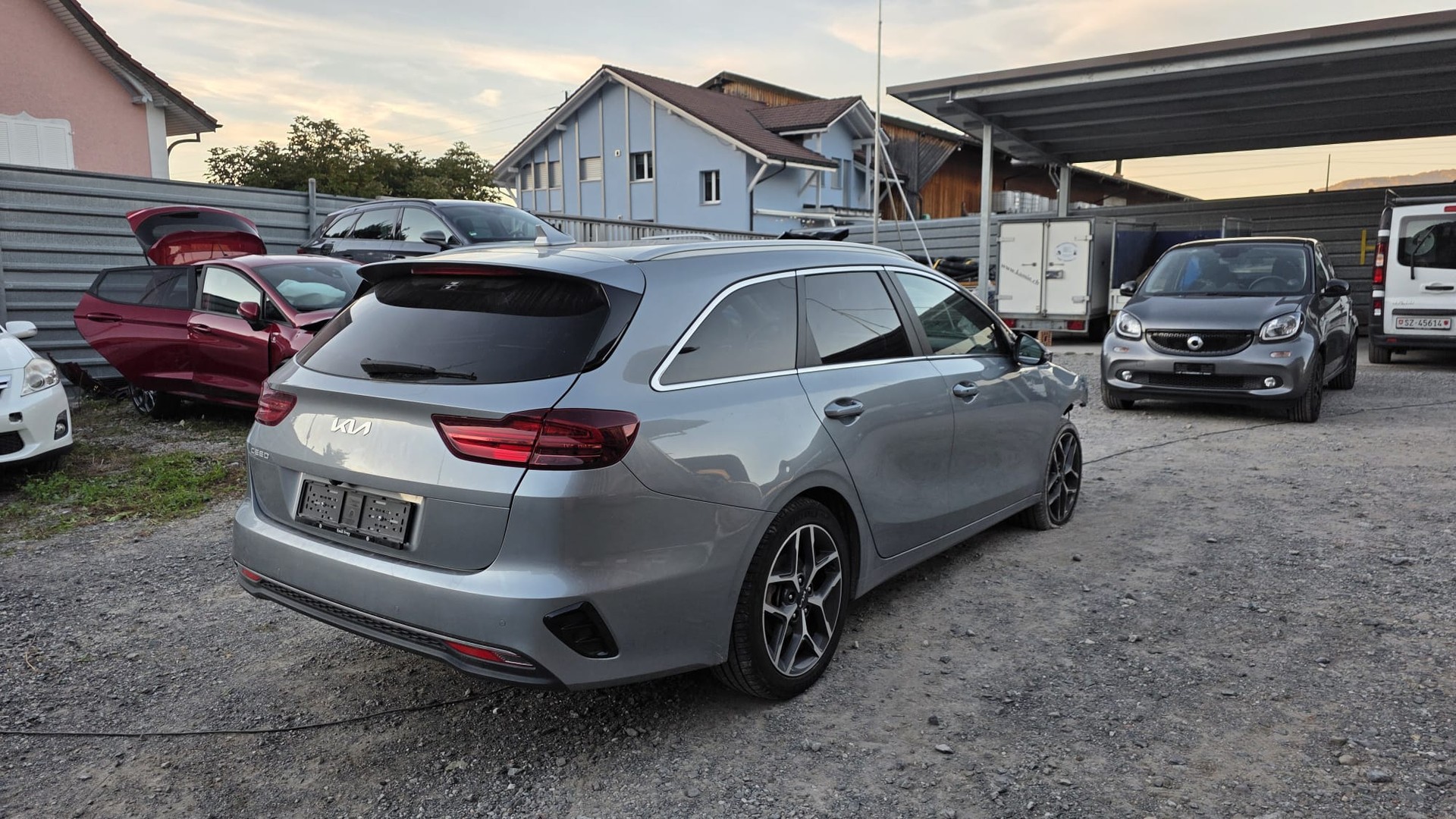 KIA Ceed Sportswagon 1.5 T-GDi MHEV GT-Line DCT-image-3