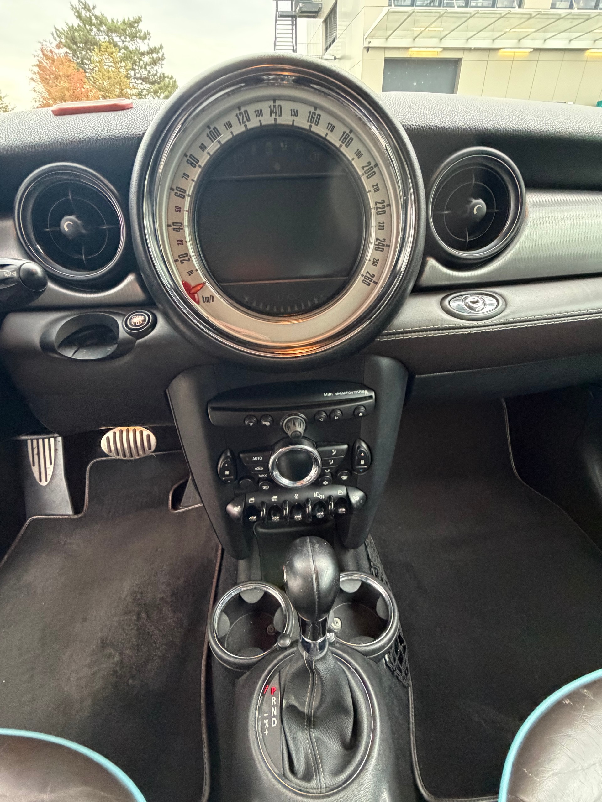MINI Cooper S Cabriolet Steptronic-image-9