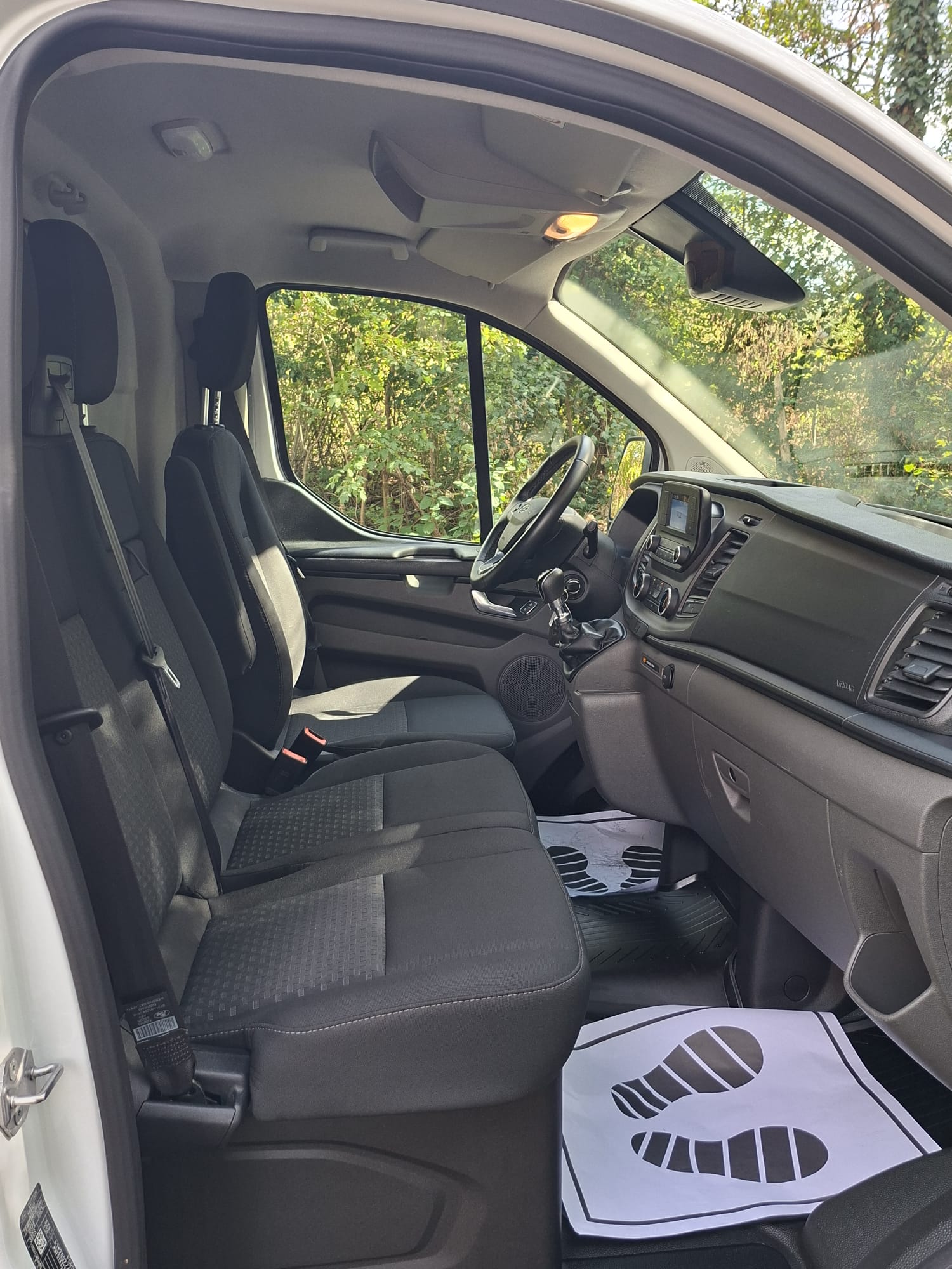 FORD Transit Custom Van 300 L1H1 Trend-image-12